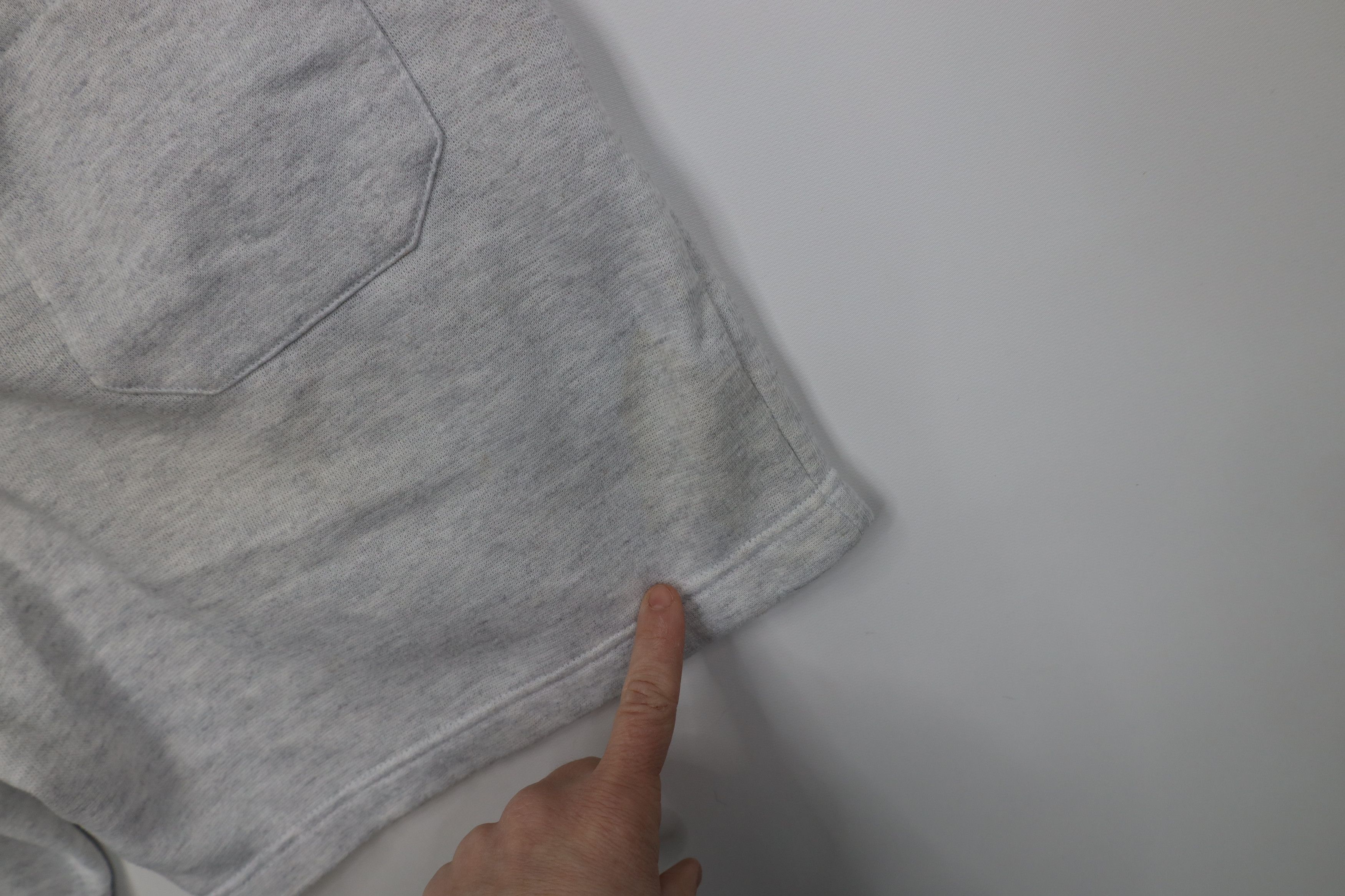 Spalding Vintage 90s Spalding Above Knee Sweatpants Shorts Gray Size US 32 / EU 48 - 14 Thumbnail