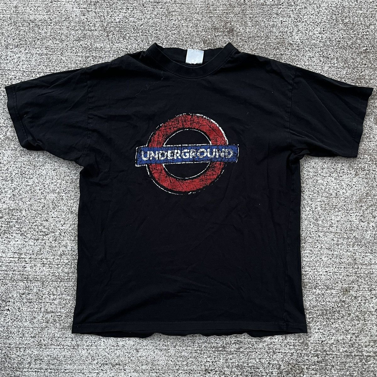 Vintage Vintage London Underground Black Boxy T-Shirt L Y2K 00’s Size US L / EU 52-54 / 3 - 1 Thumbnail