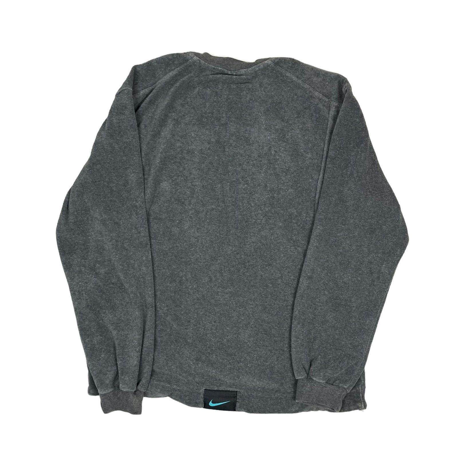 Nike × Vintage Nike Women's Gray Spellout Swoosh Sweatshirt Medium (8-10) Size M / US 6-8 / IT 42-44 - 7 Thumbnail