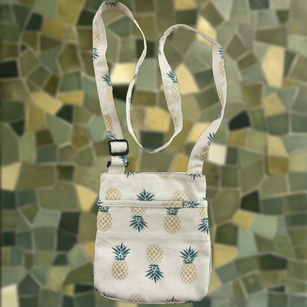 KAVU KAVU Ivory Green Gold Pineapple 3 pouch Small Satchel Shoulder Bag Purse Size ONE SIZE - 1 Thumbnail