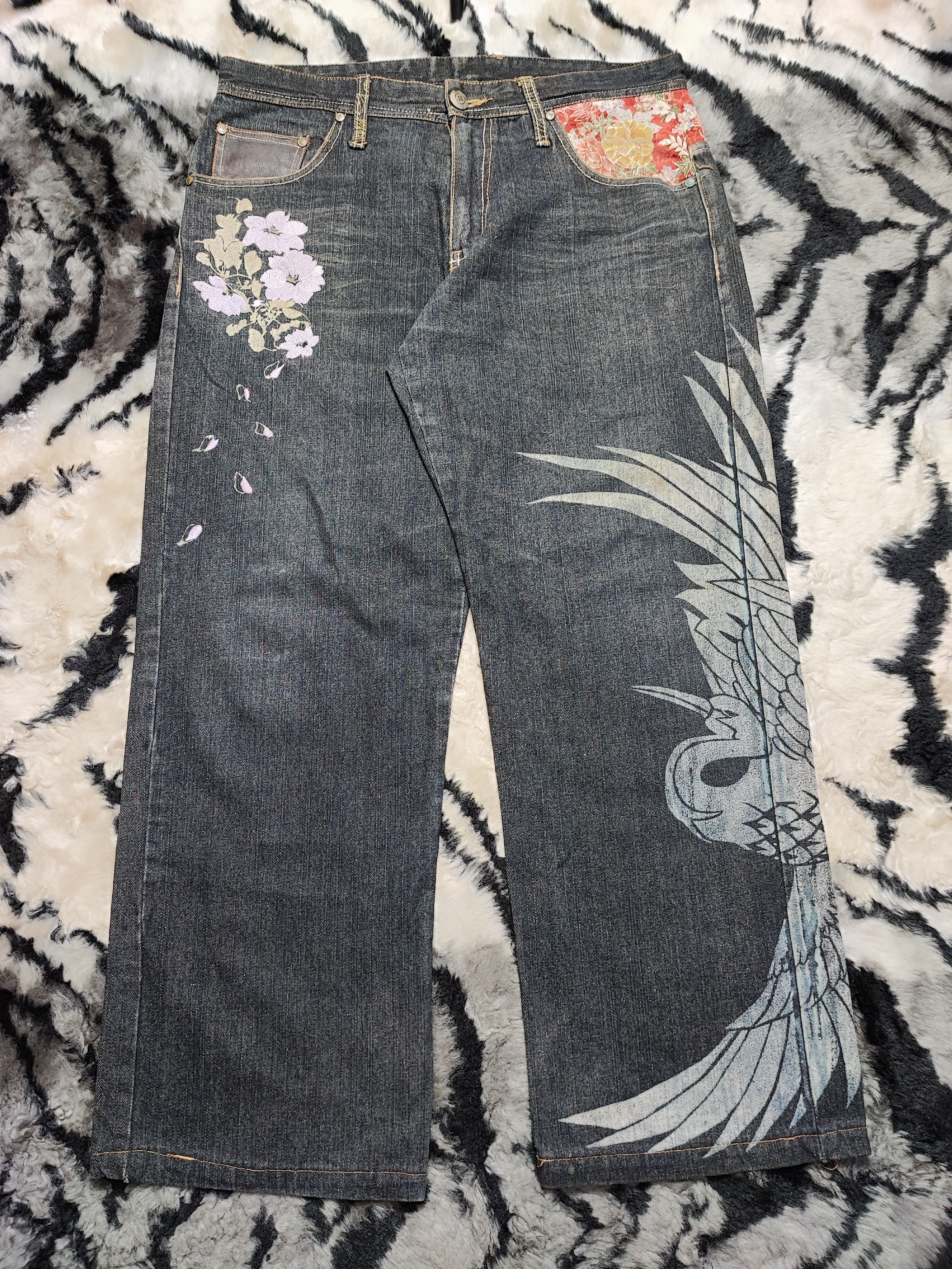 Japanese Brand Sukajan Phoenix Jeans Distressed by Gumu 34x28 Size US 34 / EU 50 - 2 Thumbnail