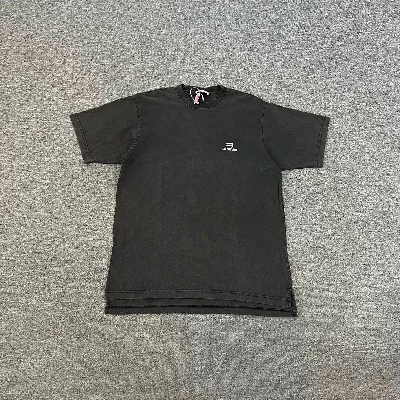 Balenciaga Balenciaga Sporty B Embroidered Logo Washed Black T. Size US S / EU 44-46 / 1 - 1 Thumbnail