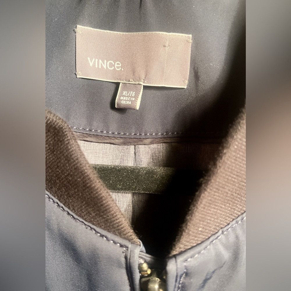 Vince Vince nylon leather casual lightweight fill zipper jacket Size US XL / EU 56 / 4 - 3 Thumbnail