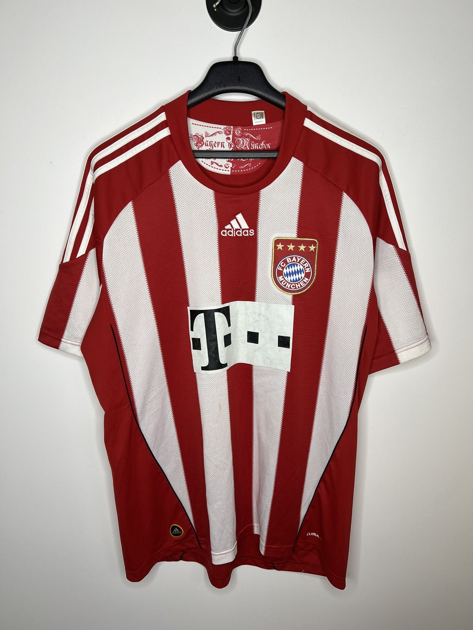 Adidas MULLER #25 BAYERN MUNICH 2010-11 HOME FOOTBALL SOCCER SHIRT Size US L / EU 52-54 / 3 - 2 Thumbnail