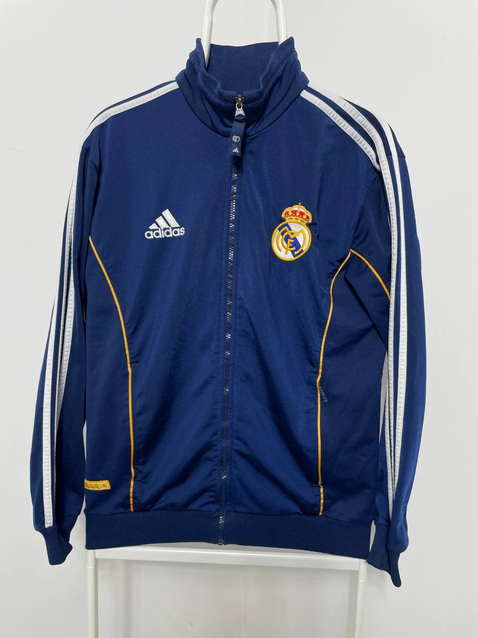 Vintage Adidas Real Madrid Vintage 90s soccer jacket Size US M / EU 48-50 / 2 - 1 Thumbnail