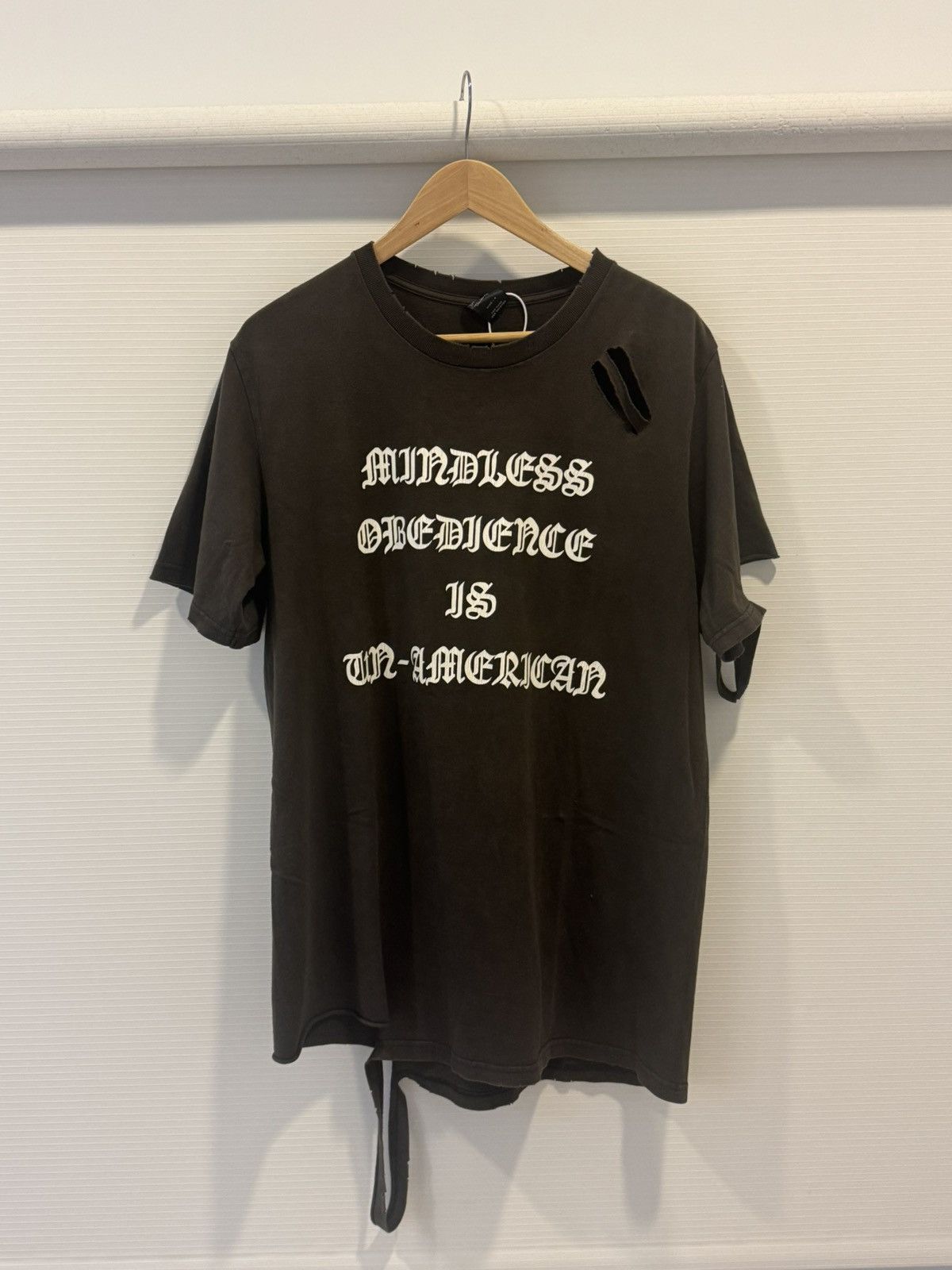 Number (N)ine Number Nine AW 2004 MINDLESS OBEDIENCE IS UN-AMERICAN Tee Size US L / EU 52-54 / 3 - 1 Thumbnail