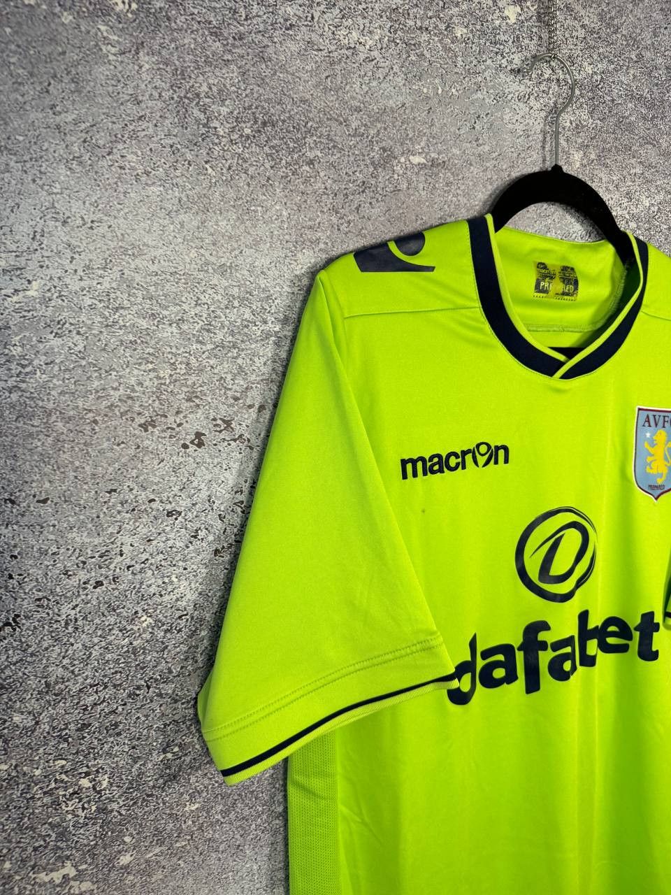 Macron × Vintage Vintage Aston Villa 2013/14 Macro Soccer Jersey Size US XL / EU 56 / 4 - 6 Thumbnail