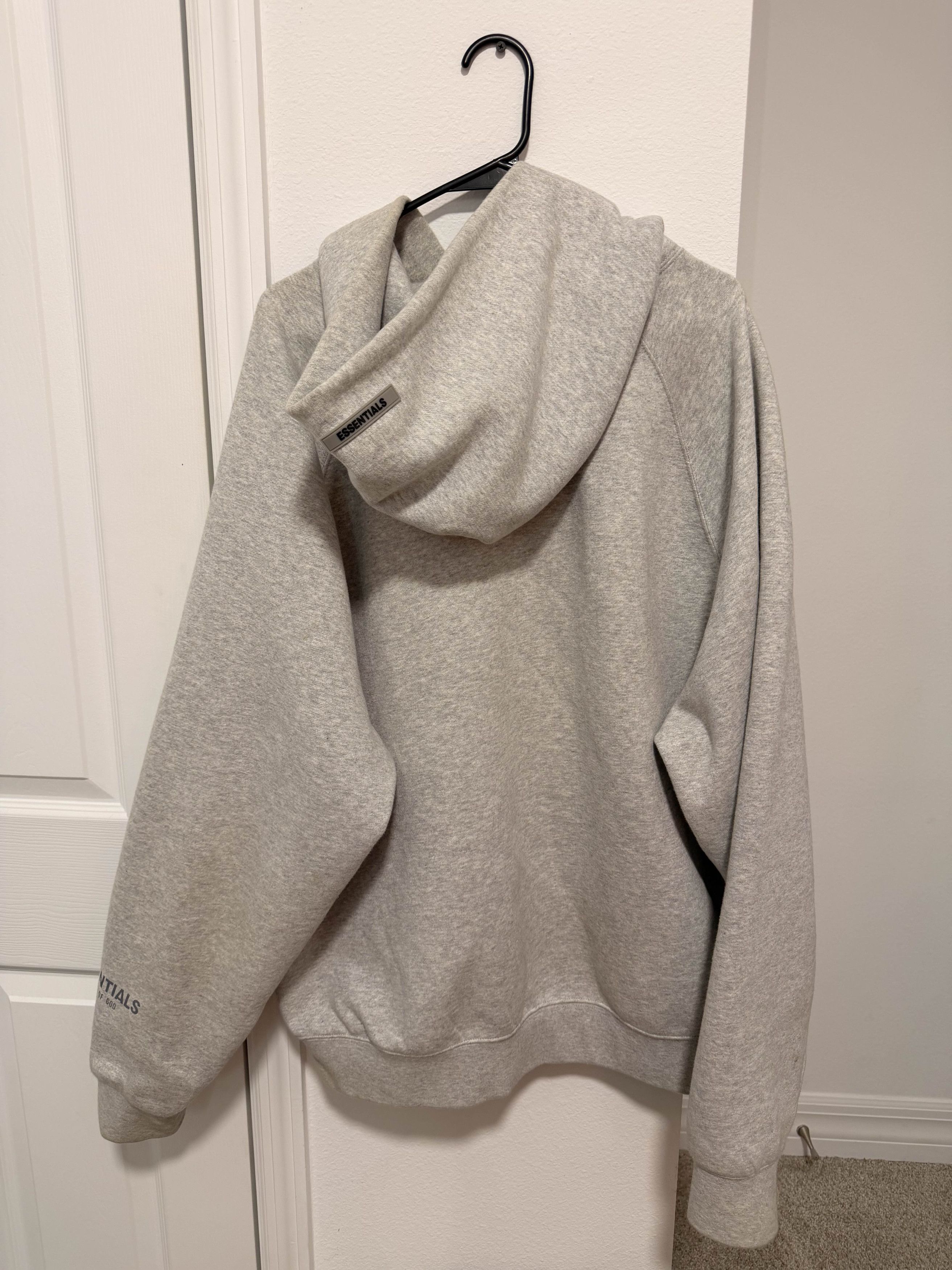 Essentials Fear of God Essentials Hoodie 'Heather Gray' Size US L / EU 52-54 / 3 - 4 Thumbnail
