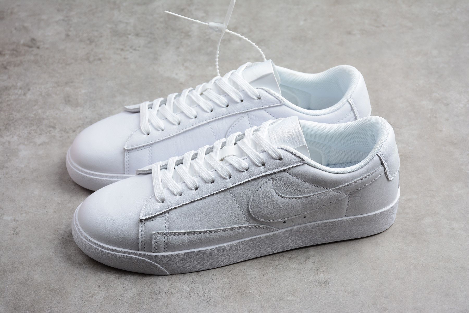 Nike BRAND NEW NIKE BLAZER LOW LE TRIPLE WHITE LEATHER SNEAKERS Size US 12 / EU 45 - 11 Thumbnail