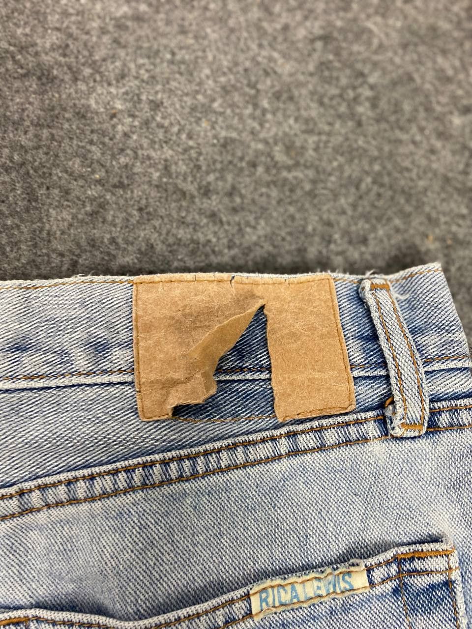 Jean rica lewis lightwash distressed denim Size US 32 / EU 48 - 5 Thumbnail
