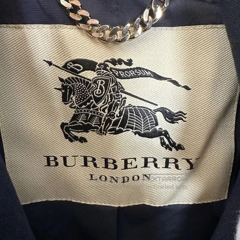 Other Burberry Women's Black Nylon Trench Coat Size S. Size S / US 4 / IT 40 - 4 Thumbnail