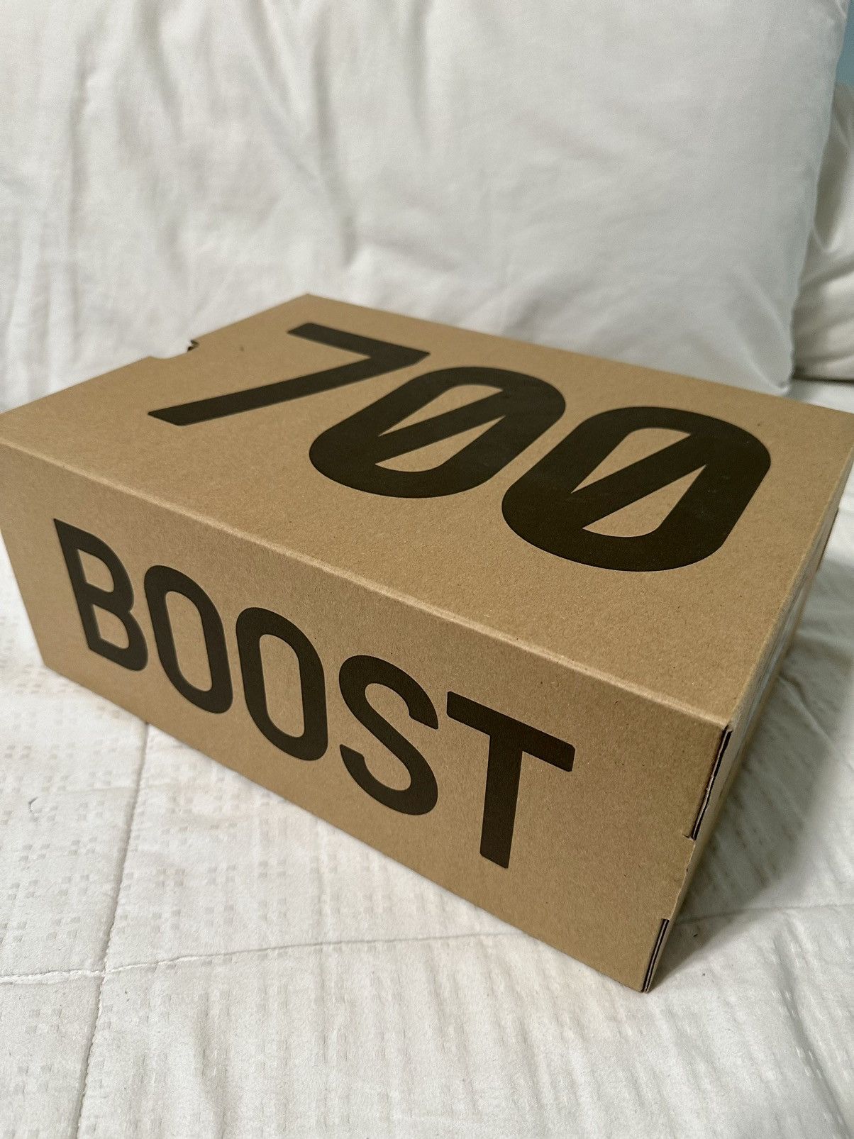 Adidas Yeezy 700v2 Static(2022) size 8 Size US 8 / EU 41 - 15 Thumbnail