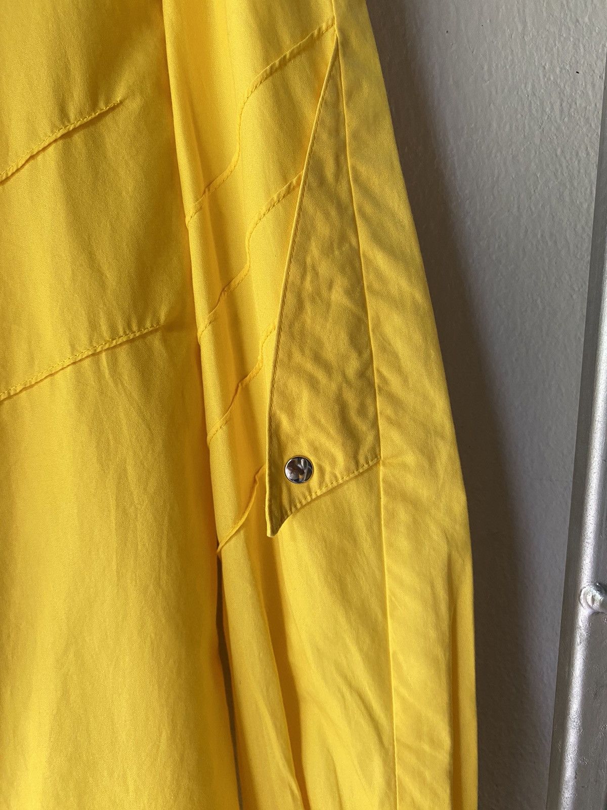 Mugler MUGLER Bright Yellow Long-Sleeve Snap-Button Collar Shirt Size M / US 6-8 / IT 42-44 - 12 Thumbnail