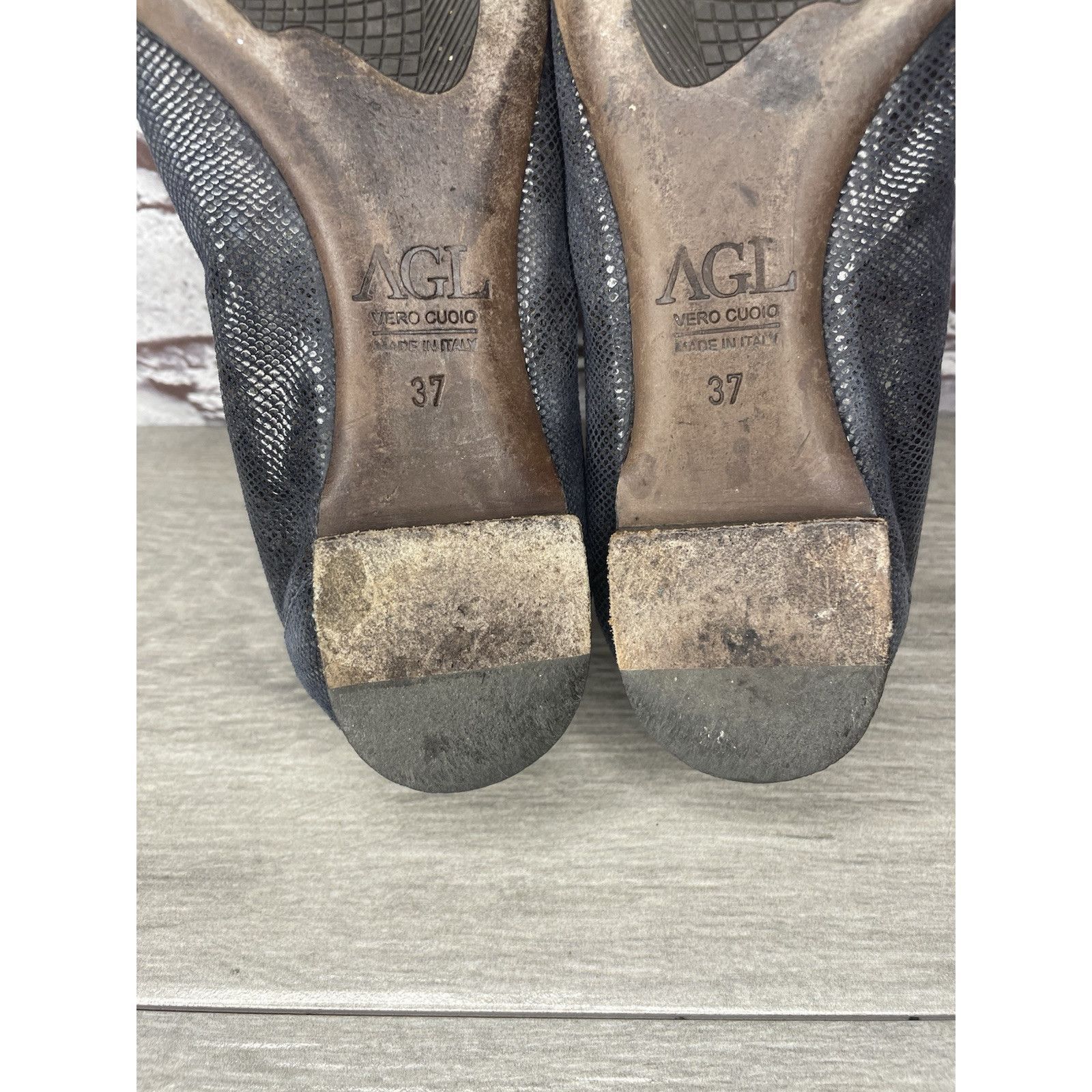 AGLINI AGL Blue Leather Shimmer Cap Toe Ballet Flats Women Sz 37EU/ Size US 6.5 / IT 36.5 - 15 Thumbnail