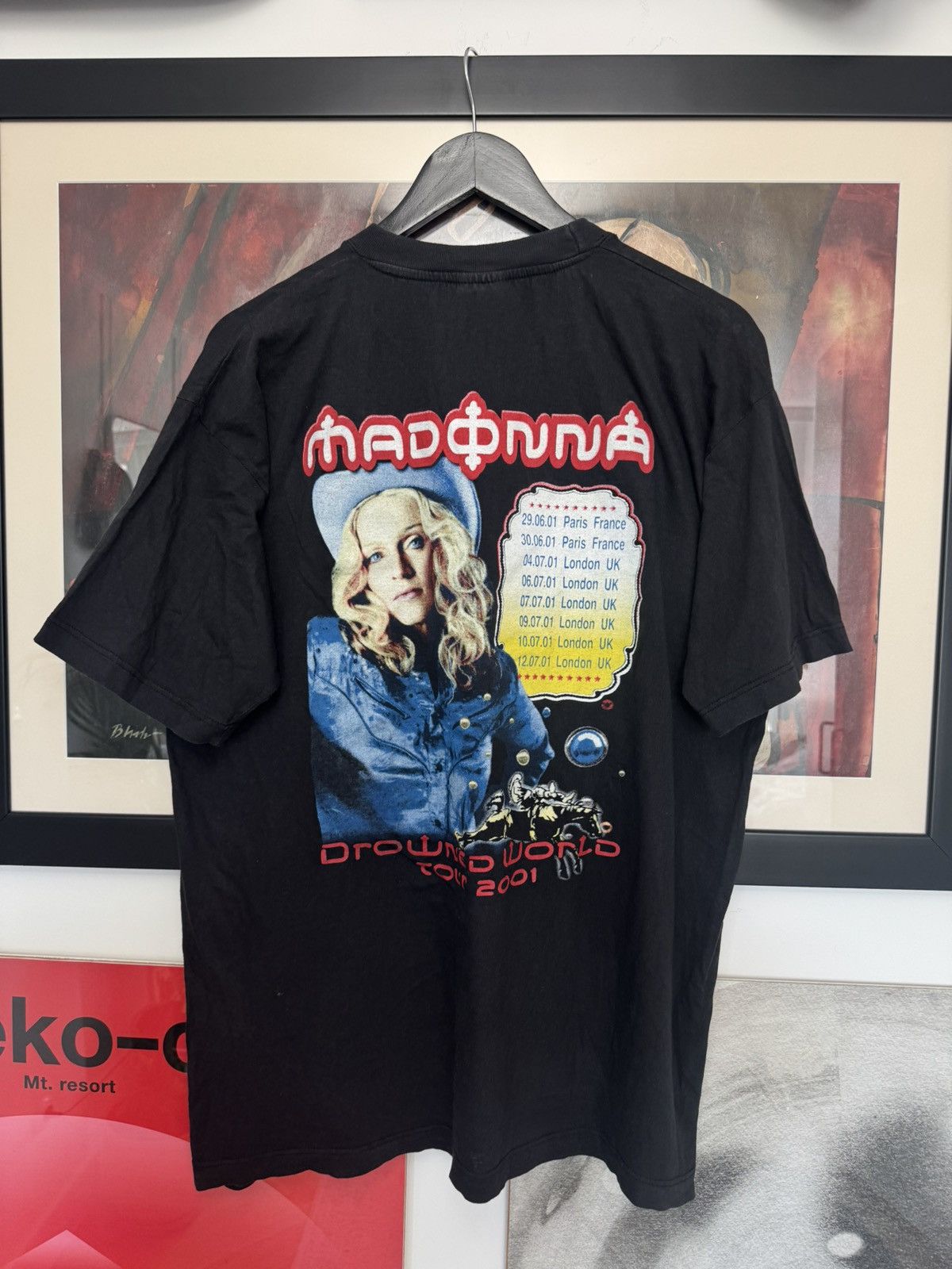 Vintage Vintage 2001 Madonna Drowned World Tour Graphic Tee Rare Y2k Size US XL / EU 56 / 4 - 1 Thumbnail