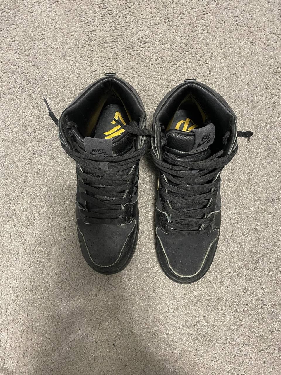 Nike SB Dunk High FAUST Black Gold / 9.5 US / 43 EU Size US 9.5 / EU 42-43 - 5 Thumbnail