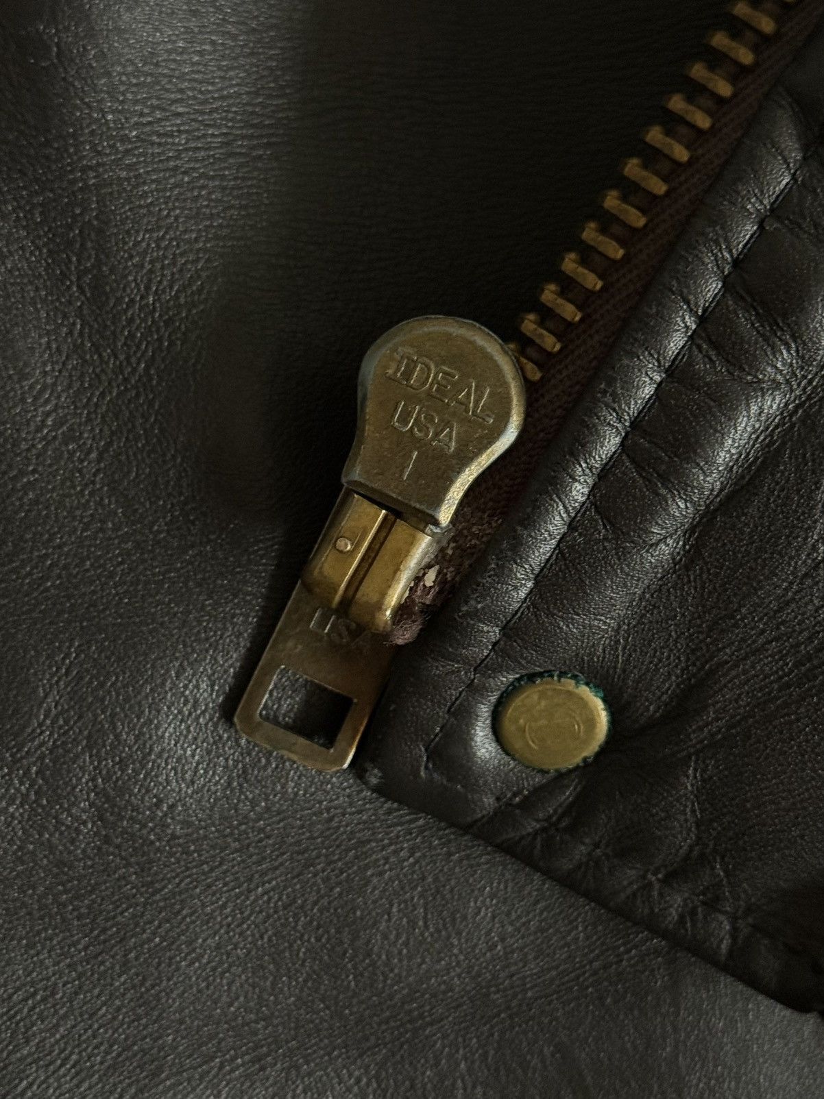 Schott Vintage Schott Brown Top-Grain Leather A-2 Bomber Jacket Size US M / EU 48-50 / 2 - 8 Thumbnail