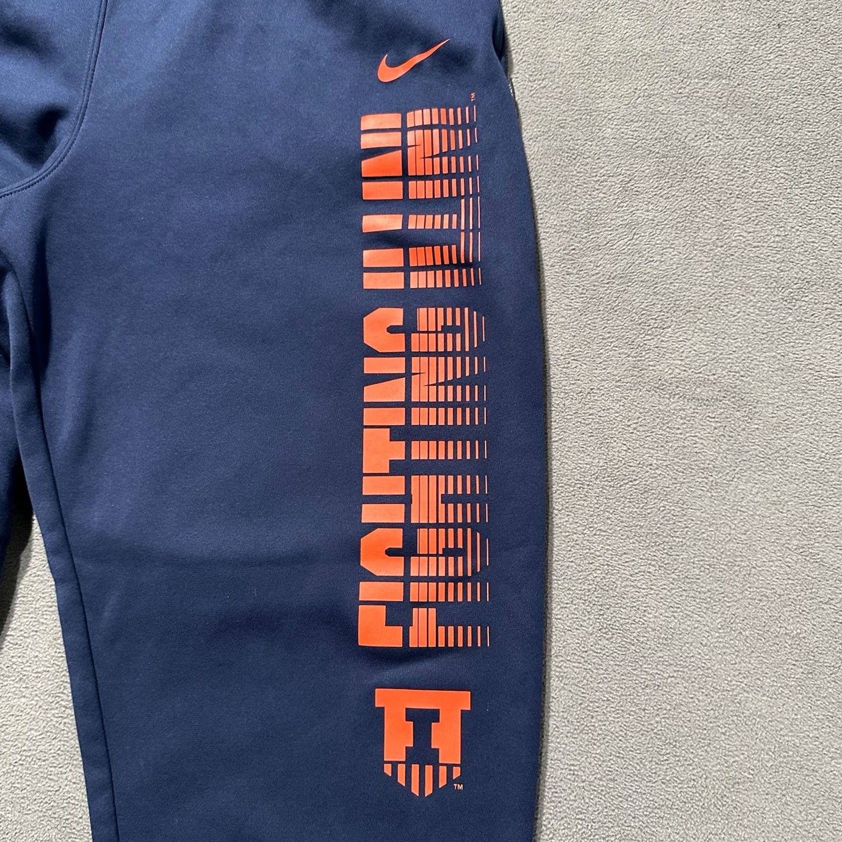 Nike Nike Dri-FIT Fighting Illini Pants Mens L Blue Sweatpants, Athletic, Pockets, 30" Inseam, 34" Waist, Fleece, Tapered, Regular, Vinyl? Size US 34 / EU 50 - 7 Thumbnail