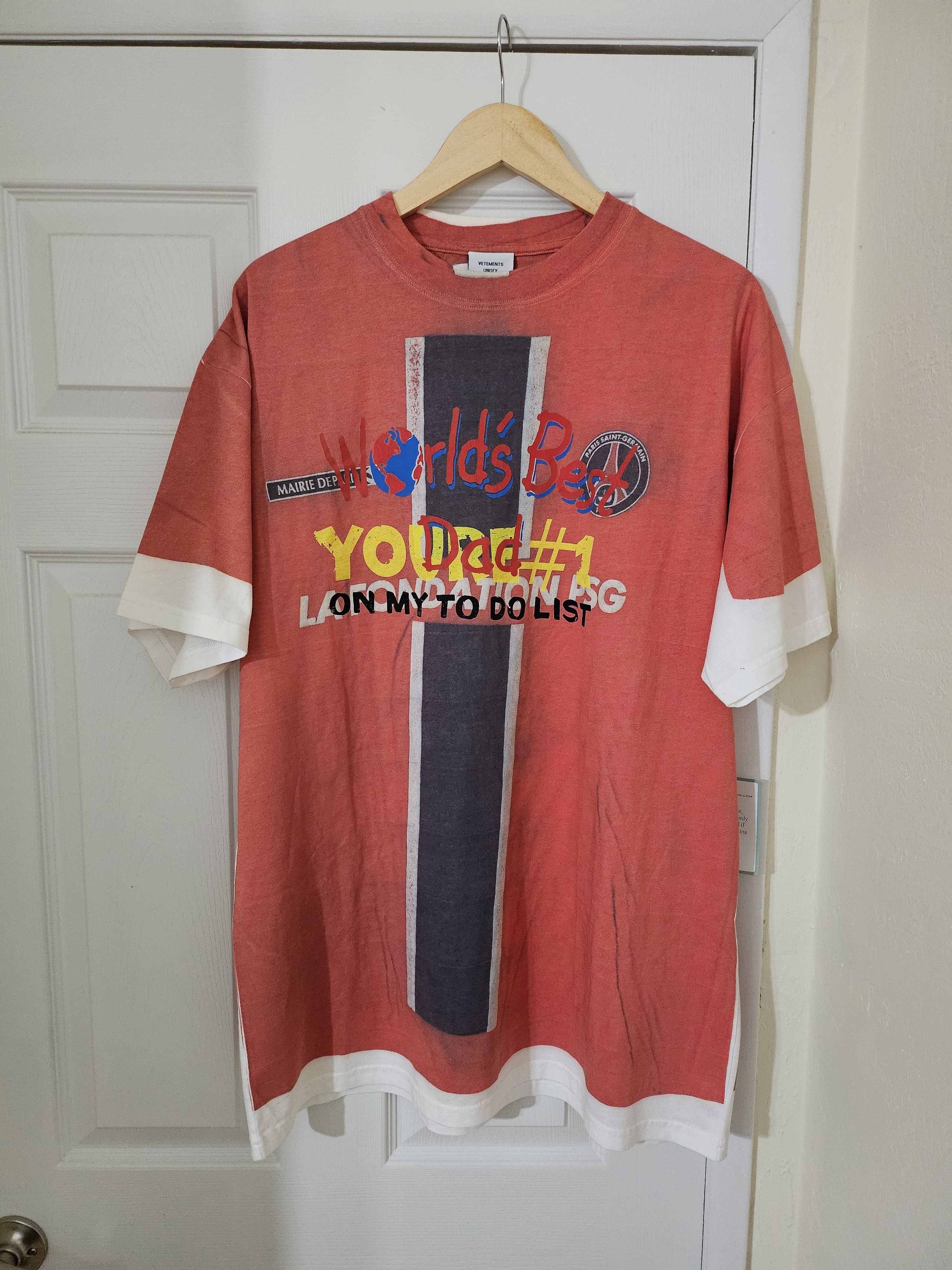 image of Vetements World's Best Dad Trompe L'oeil Tee Small in Red, Men's