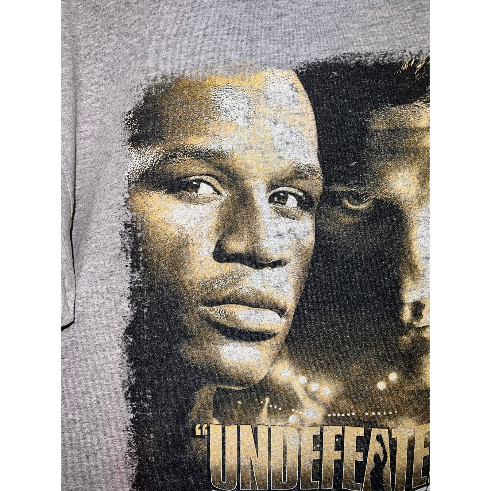 Gildan Vintage Floyd Mayweather Shirt Undefeated Vs Hatton Tee L Size US L / EU 52-54 / 3 - 3 Thumbnail