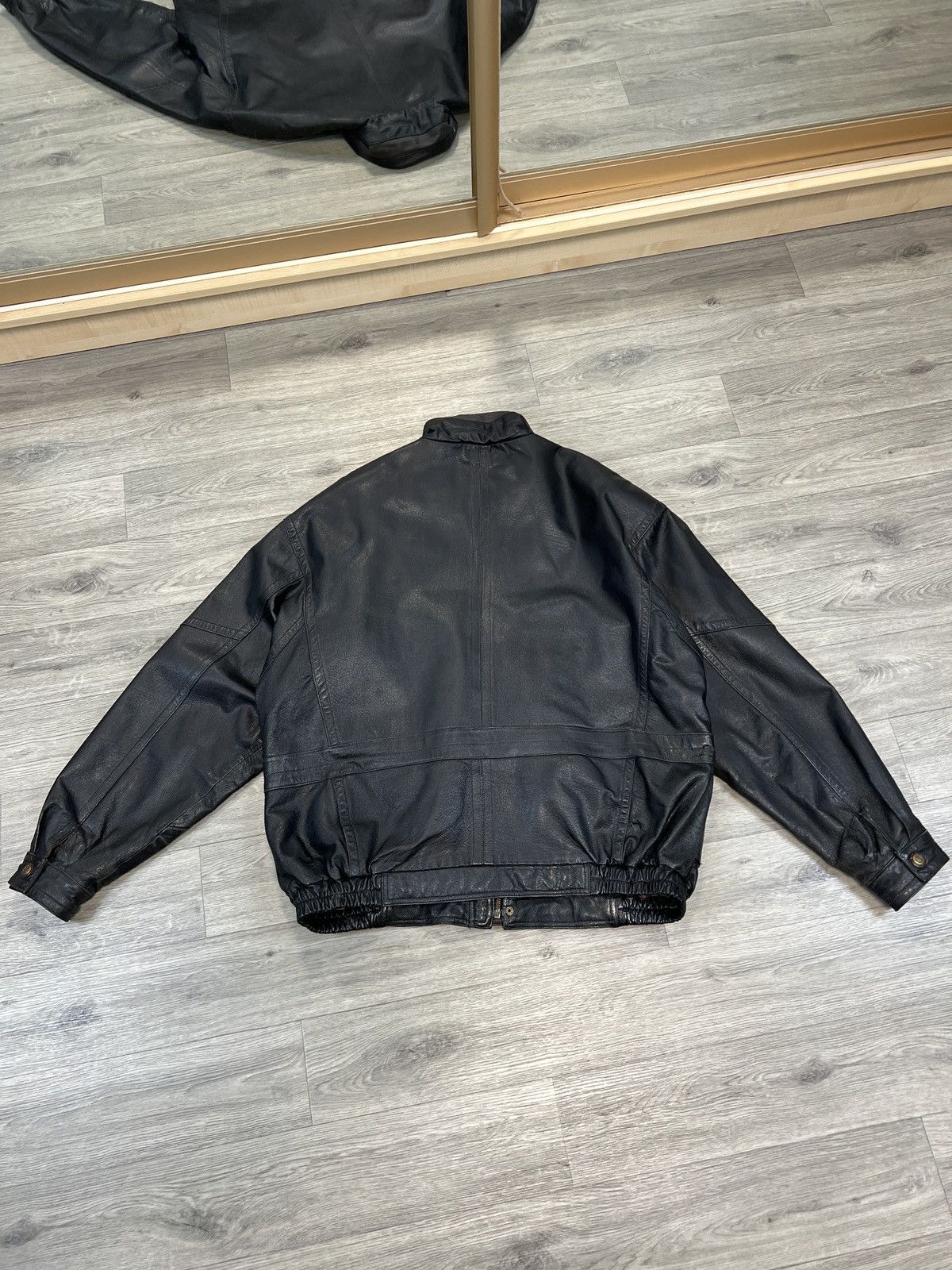 Leather True Vintage 80s Distressed Black Leather Bomber Jacket Size US XXL / EU 58 / 5 - 9 Thumbnail