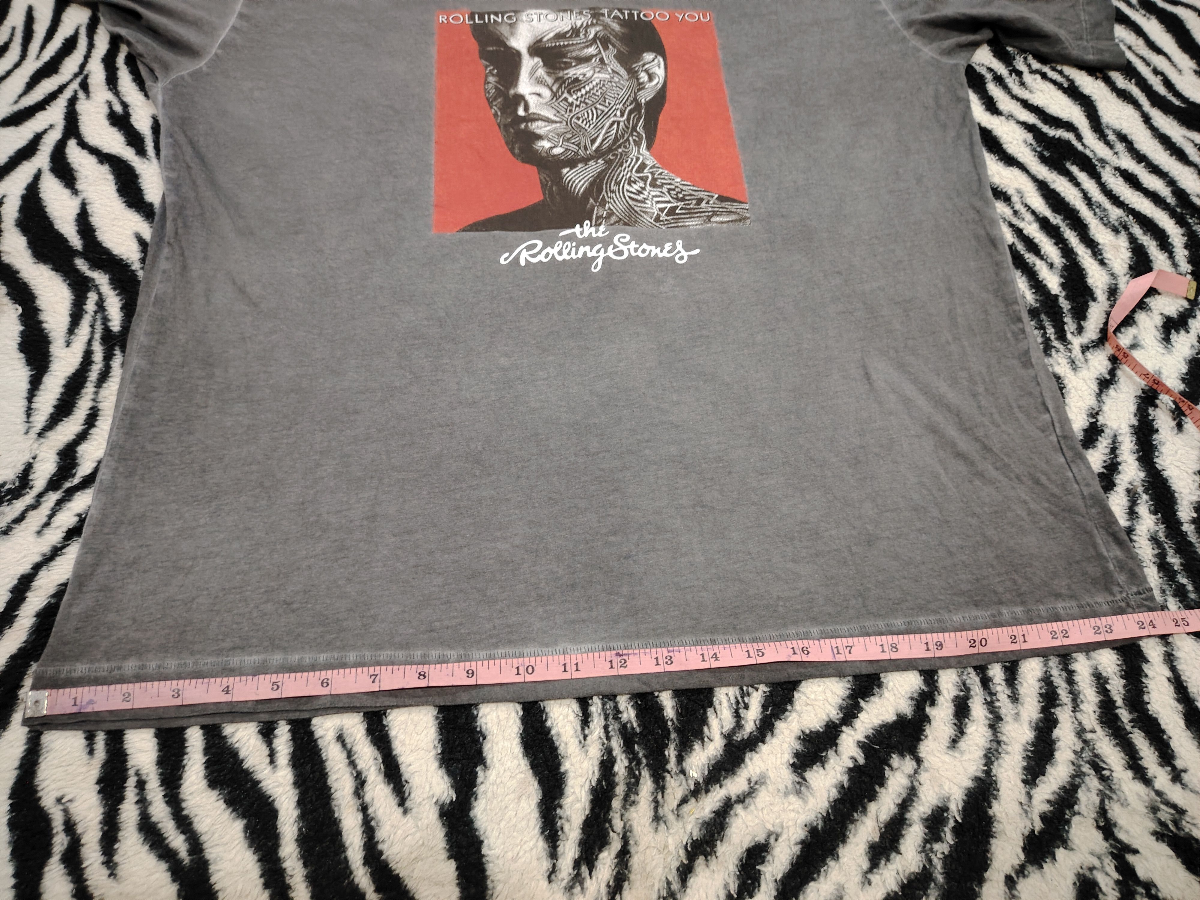 Band Tees 💥THE ROLLING STONES Rock band tattoo sunfaded design shirt Size US XXL / EU 58 / 5 - 7 Thumbnail