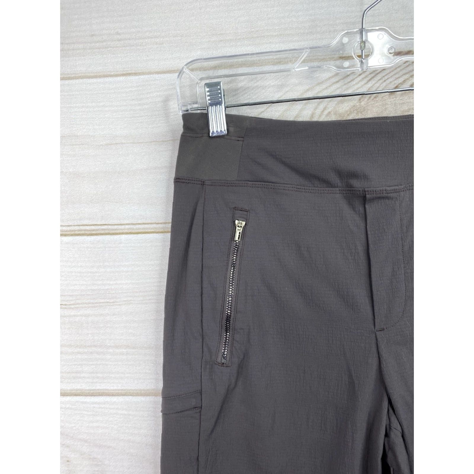 Athleta Athleta Pants Womens 2 Gray Cargo Zip Pockets Hiking Outdoor Pull On Size 26" / US 2 / IT 38 - 2 Thumbnail