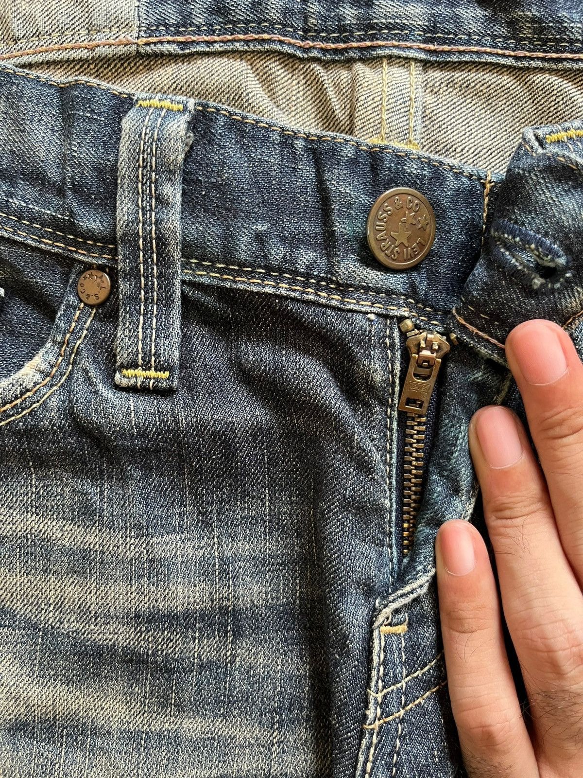 Levi's × Levi's Vintage Clothing Vintage 90s Levis Star Japan Mud Wash Distressed Loose Jeans Size 31" - 4 Thumbnail