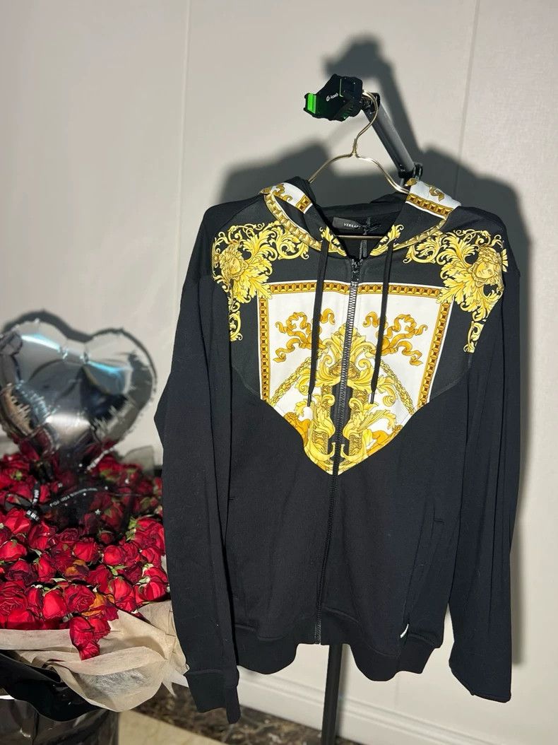 Versace Versace Baroque hooded sweatshirt Size US XL / EU 56 / 4 - 1 Thumbnail