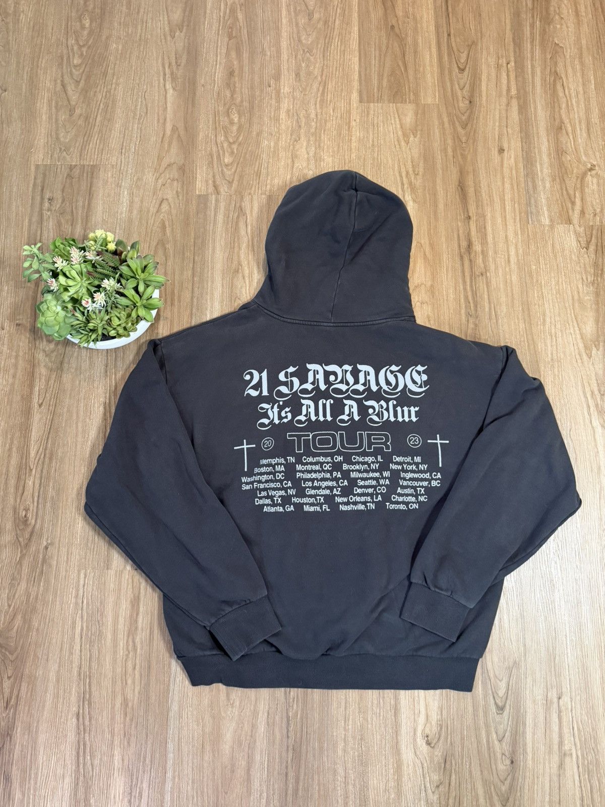 21 Savage × Drake Drake & 21 Savage It’s all a Blur Tour Concert Hoodie Size US XXL / EU 58 / 5 - 2 Thumbnail