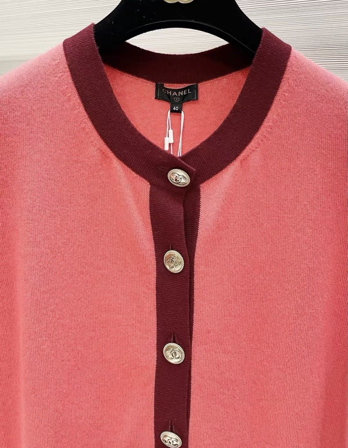 Chanel Chanel 20A Métiers d'Art Collection Cashmere Cardigan J33 Size L / US 10 / IT 46 - 3 Thumbnail