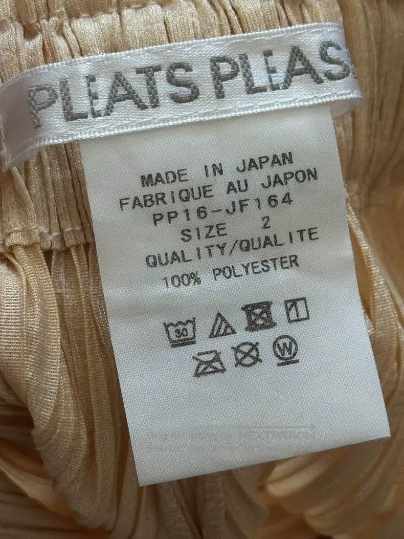 Issey Miyake Issey Miyake Light Gold Pleated Pants Size 25" / US 0 / IT 36 - 3 Thumbnail