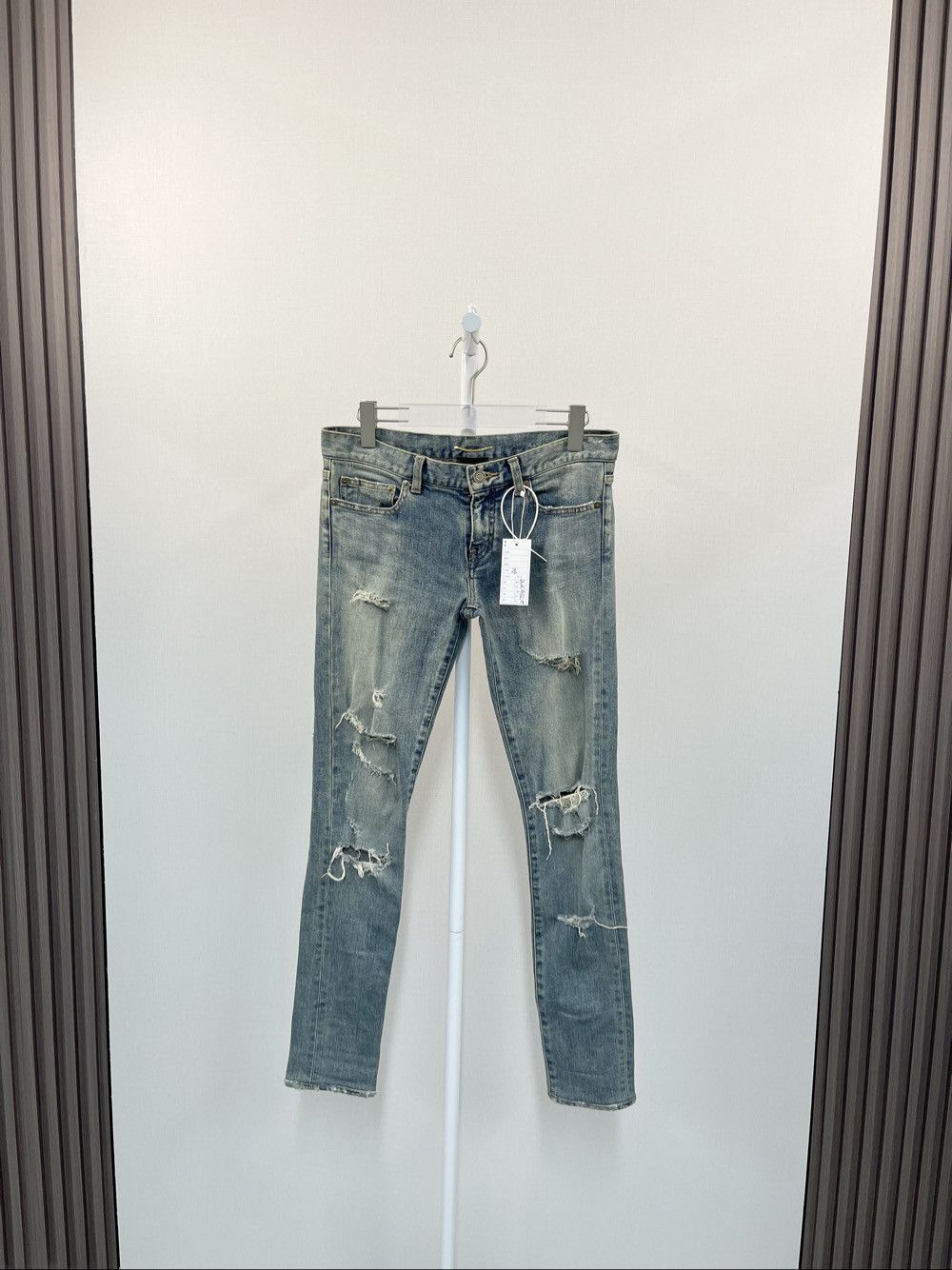 Saint Laurent Paris Saint Laurent Distressed Denim Jeans Size 28 Size US 28 / EU 44 - 1 Thumbnail