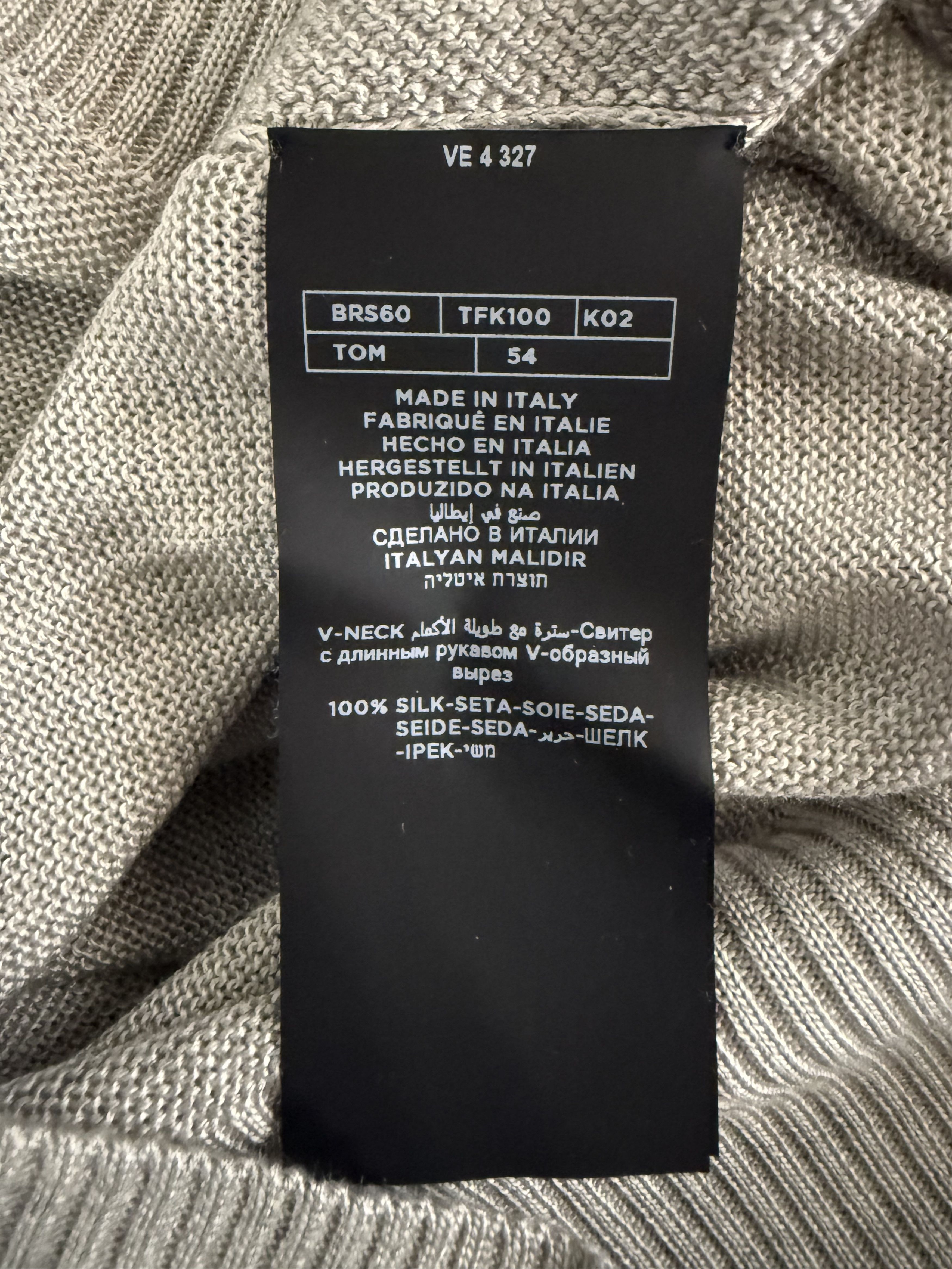 Tom Ford Pure Silk V-Neck Sweater Size US L / EU 52-54 / 3 - 11 Thumbnail