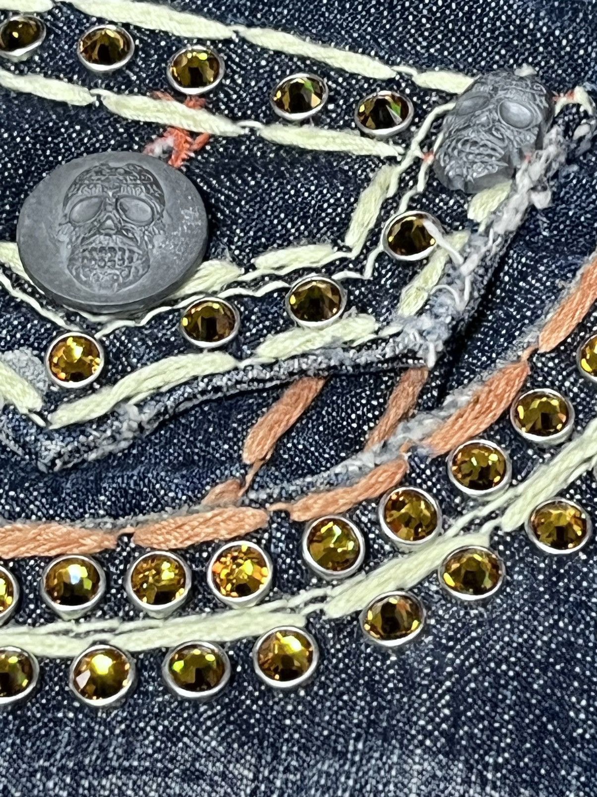 Vintage LAGUNA BEACH Big Stitch Gemstone Studded Skull Button Denim Size US 35 - 11 Thumbnail