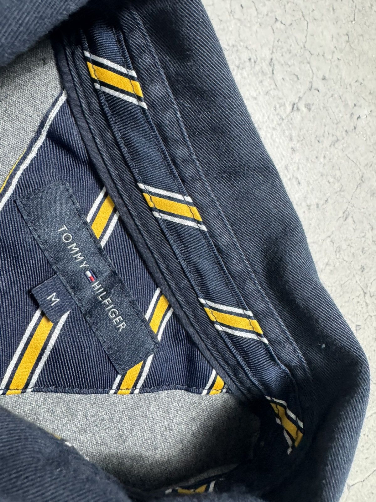 Tommy Hilfiger Tommy Hilfiger Striped Rugby Sweatshirt Vintage Size M Y2K Size US M / EU 48-50 / 2 - 5 Thumbnail