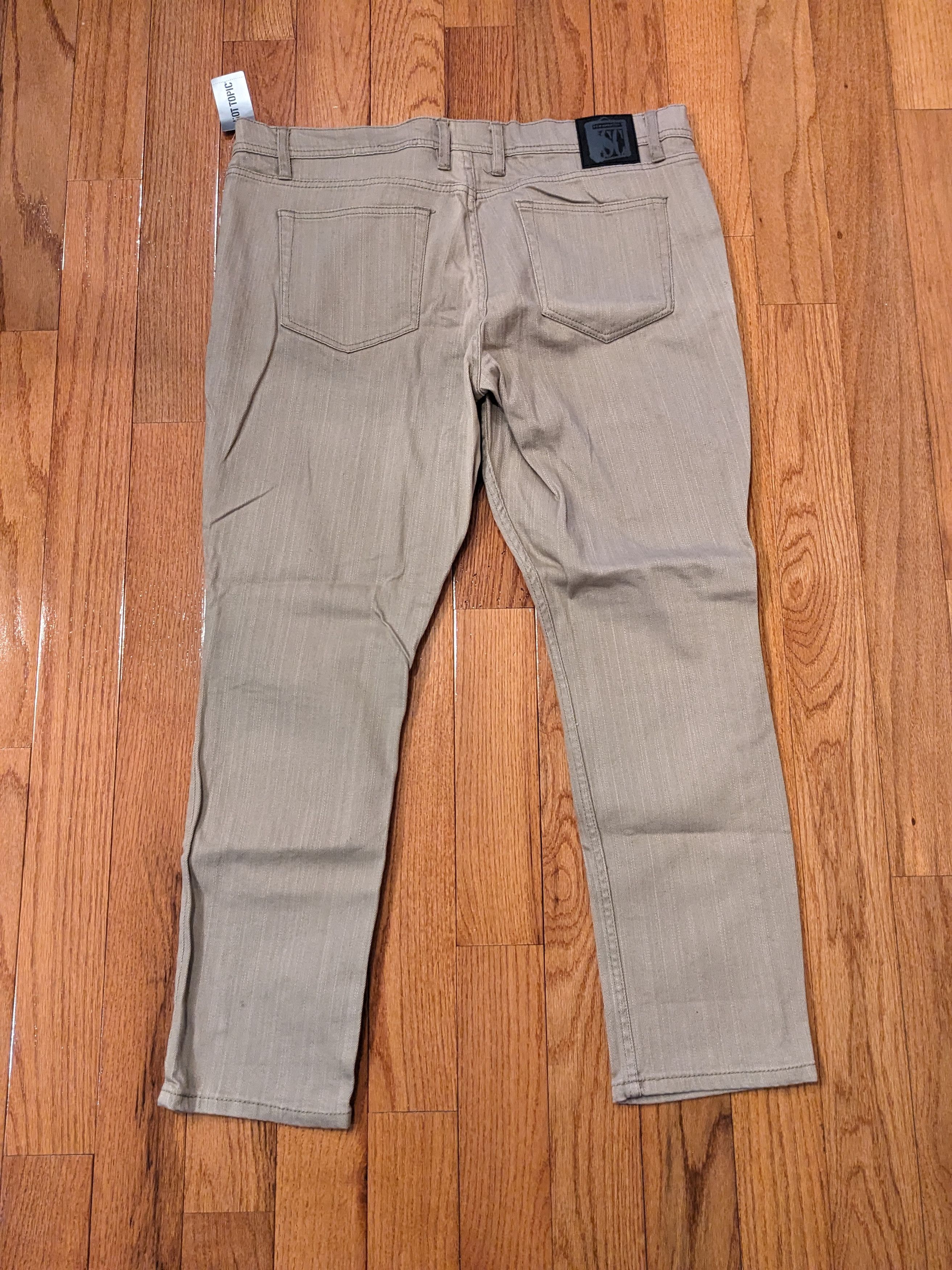 Designer × Hot Topic Social Collision Hot Topic 40x30 Rude Low Rise Skinny Leg Size US 40 / EU 56 - 6 Thumbnail