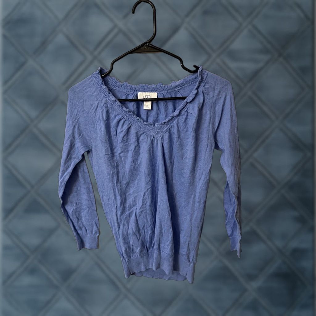 Ann Taylor VINTAGE Ann Taylor LOFT Blue V Neck 3/4 Sleeve Sweater XS Cotton Blend Women Pullover Knits Summer Fall Spring Winter All Seasons Lightweight Size XS / US 0-2 / IT 36-38 - 1 Thumbnail