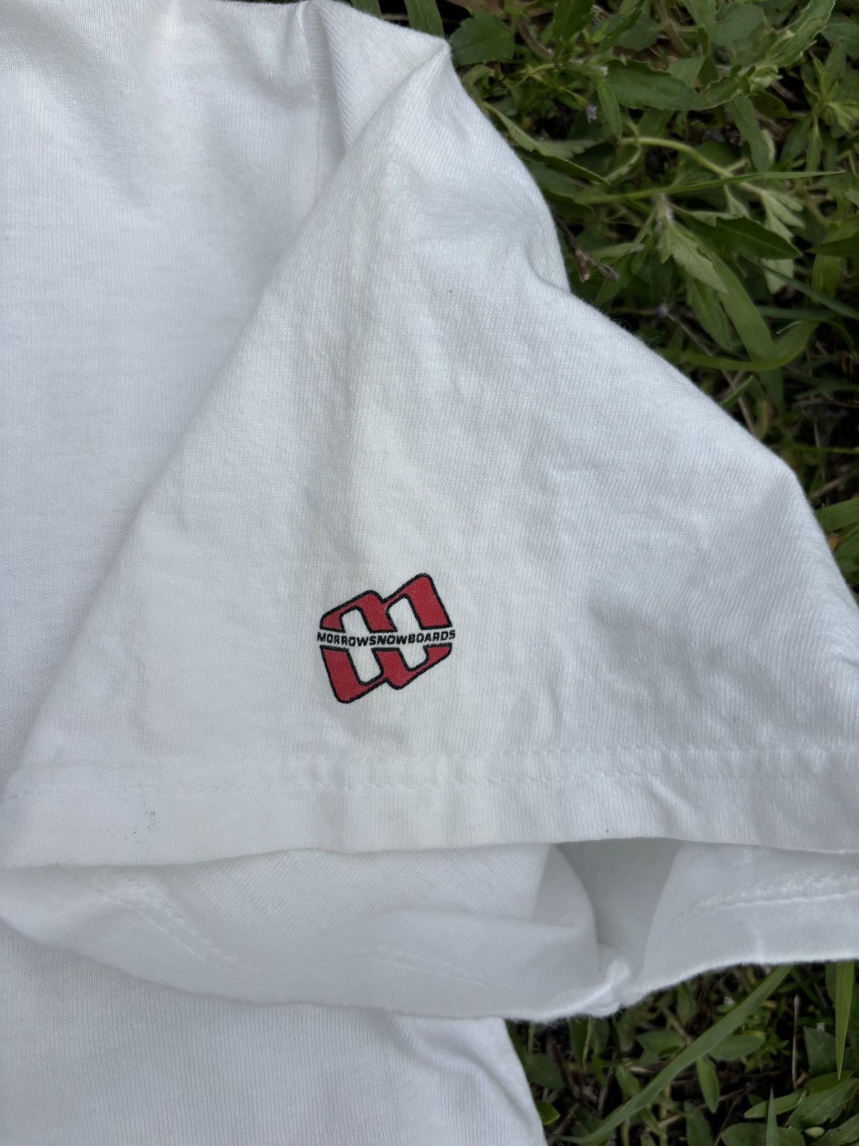 Vintage Vintage Morrow Snowboard Tshirt Size US M / EU 48-50 / 2 - 3 Thumbnail