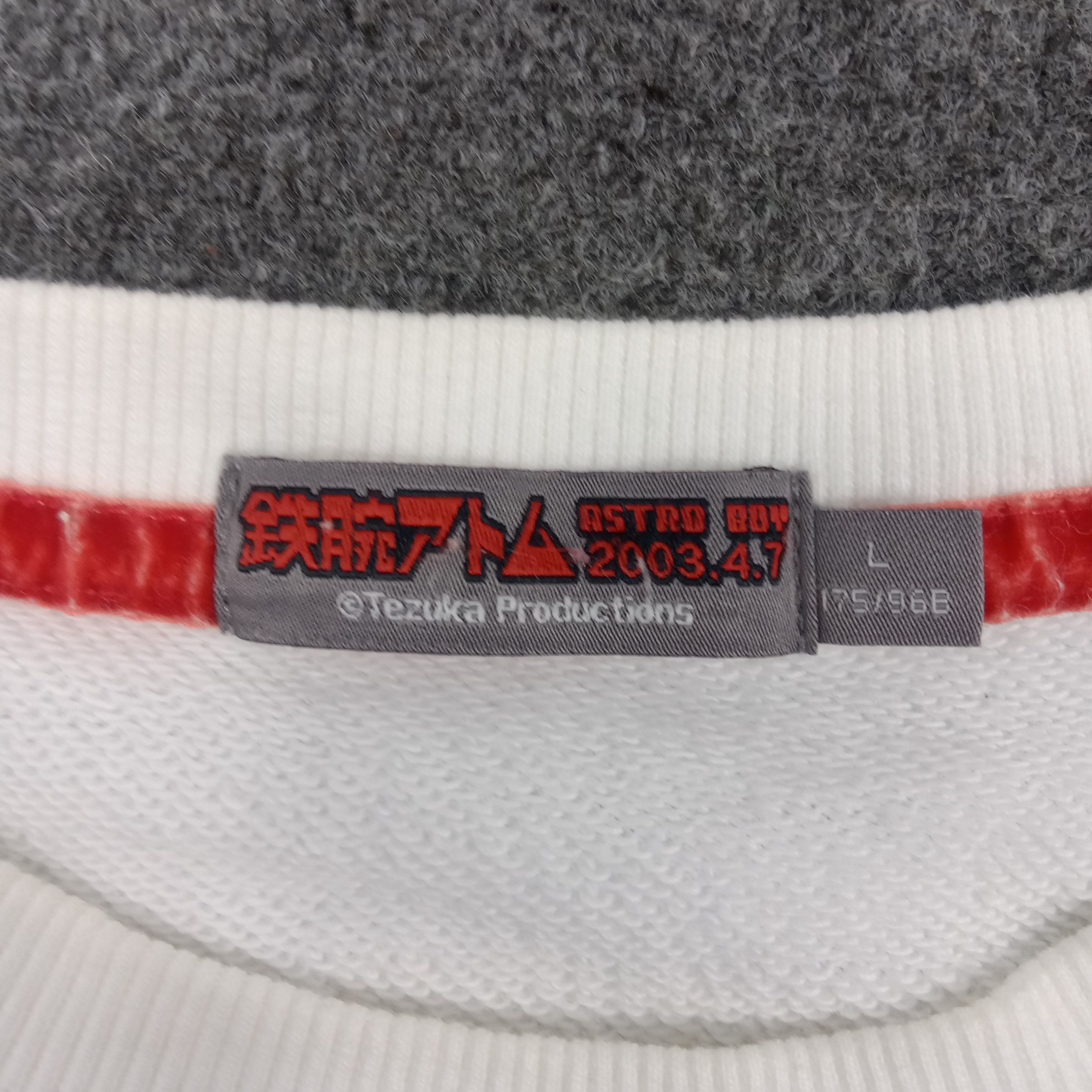 Anime × Vintage Astro Boy Japanese Anime Hologram Sweatshirt Size US M / EU 48-50 / 2 - 3 Thumbnail