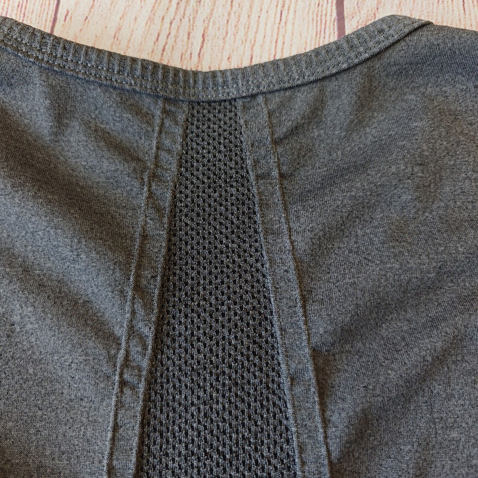 Fabletics Fabletics Eureka Fitted Seamless Crew Neck Top sz L Size L / US 10 / IT 46 - 6 Thumbnail