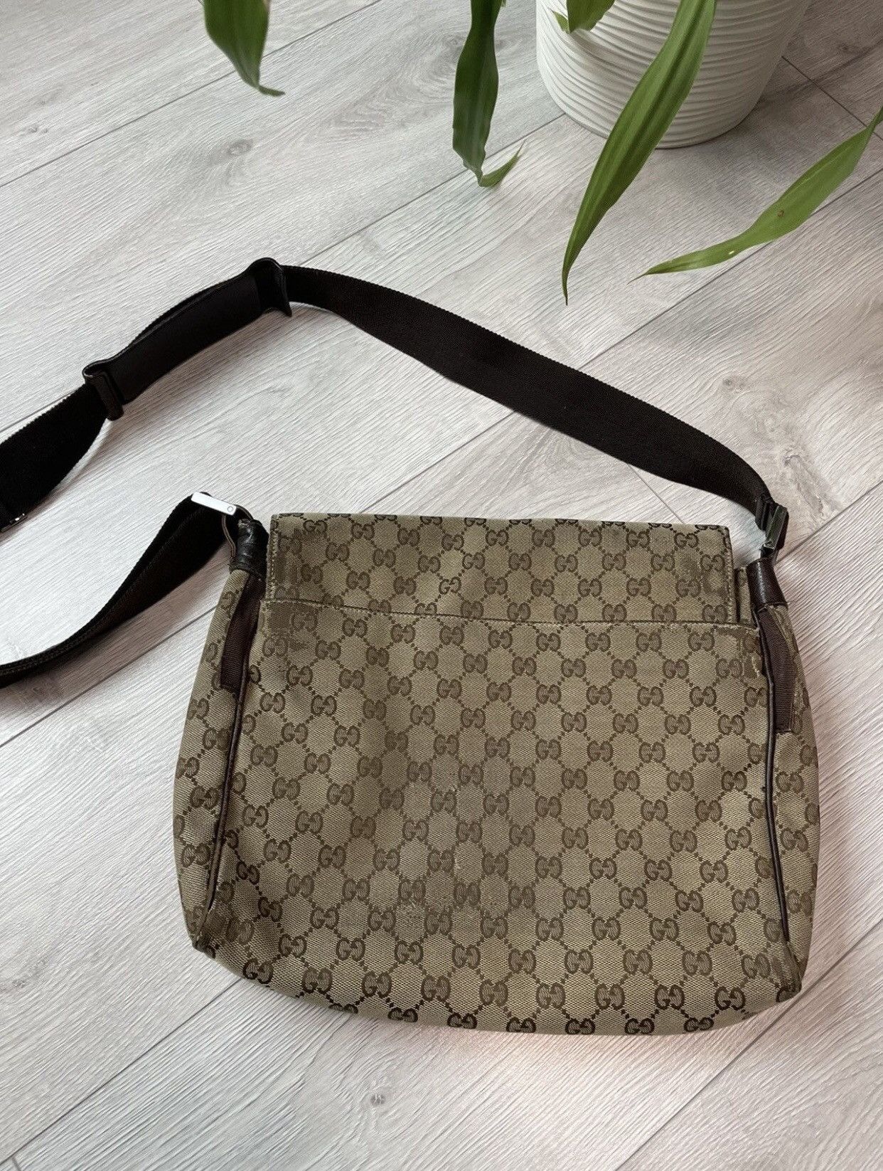 Gucci × Vintage 🔥Gucci vintage Monogram big messenger /shoulder Bag 🔥 Size ONE SIZE - 13 Thumbnail