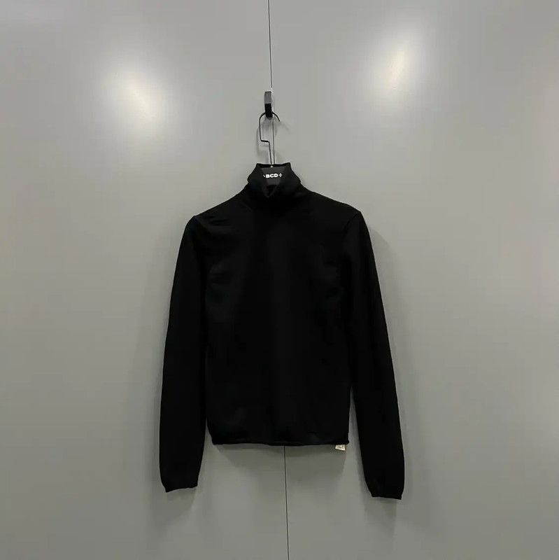 Burberry Burberry Black Wool Long Sleeve Sweater for Women Size M / US 6-8 / IT 42-44 - 1 Thumbnail