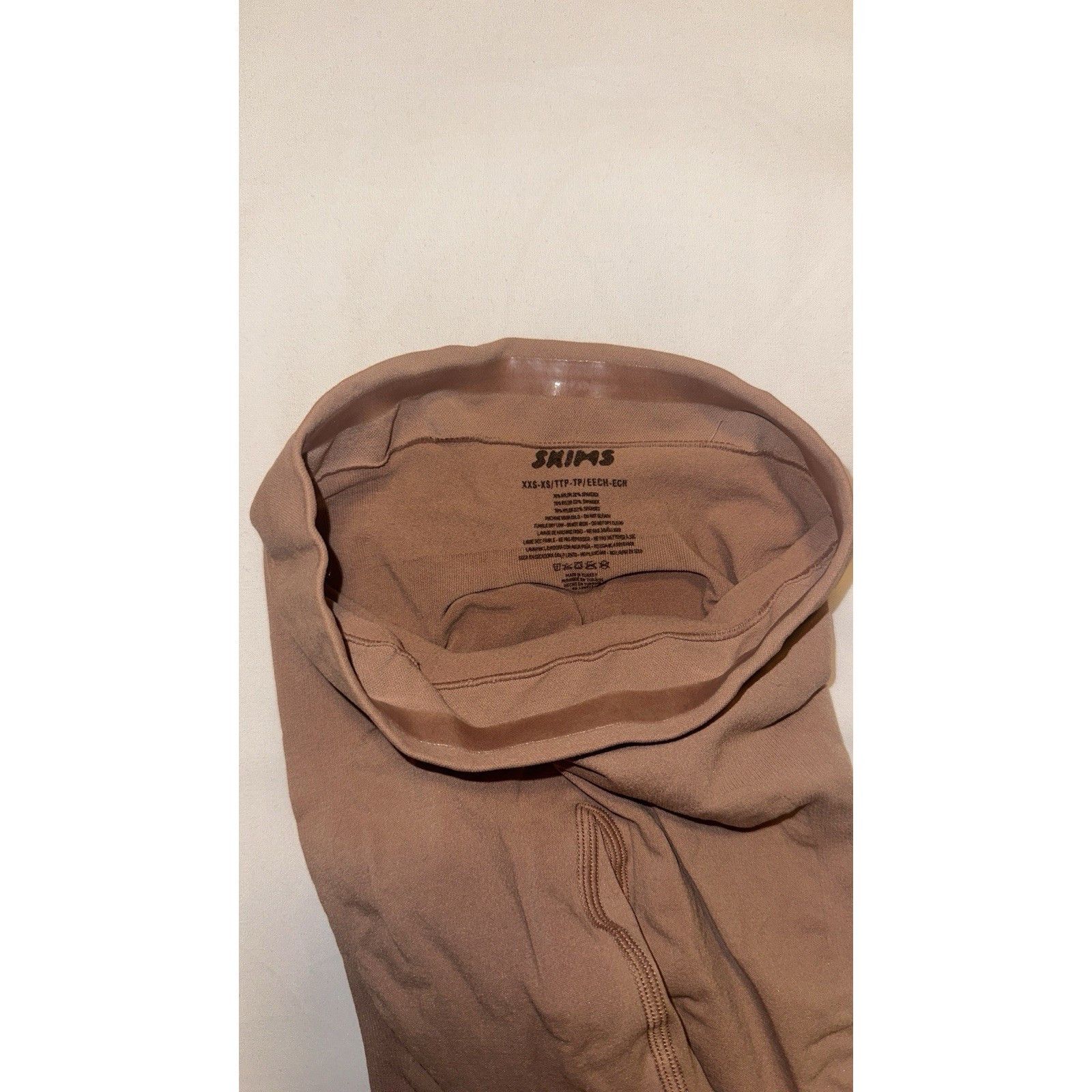 SKIMS NWT SKIMS High Waisted Mid Thigh Short Size ONE SIZE - 9 Thumbnail