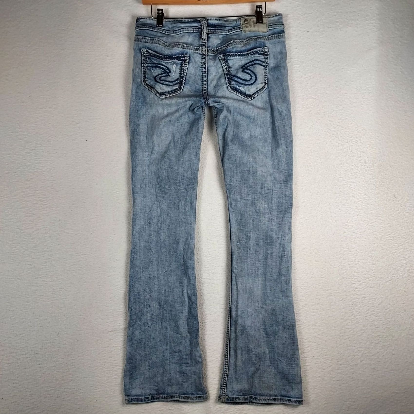 Silver Jeans Co. Silver Jeans Co Women’s Tuesday Low Boot Stretch Denim Jeans Light Wash 29 Blue Bootscut Regular Pocket 5-Pocket Zippered Jeans Mens? Womens Size 29" - 2 Thumbnail