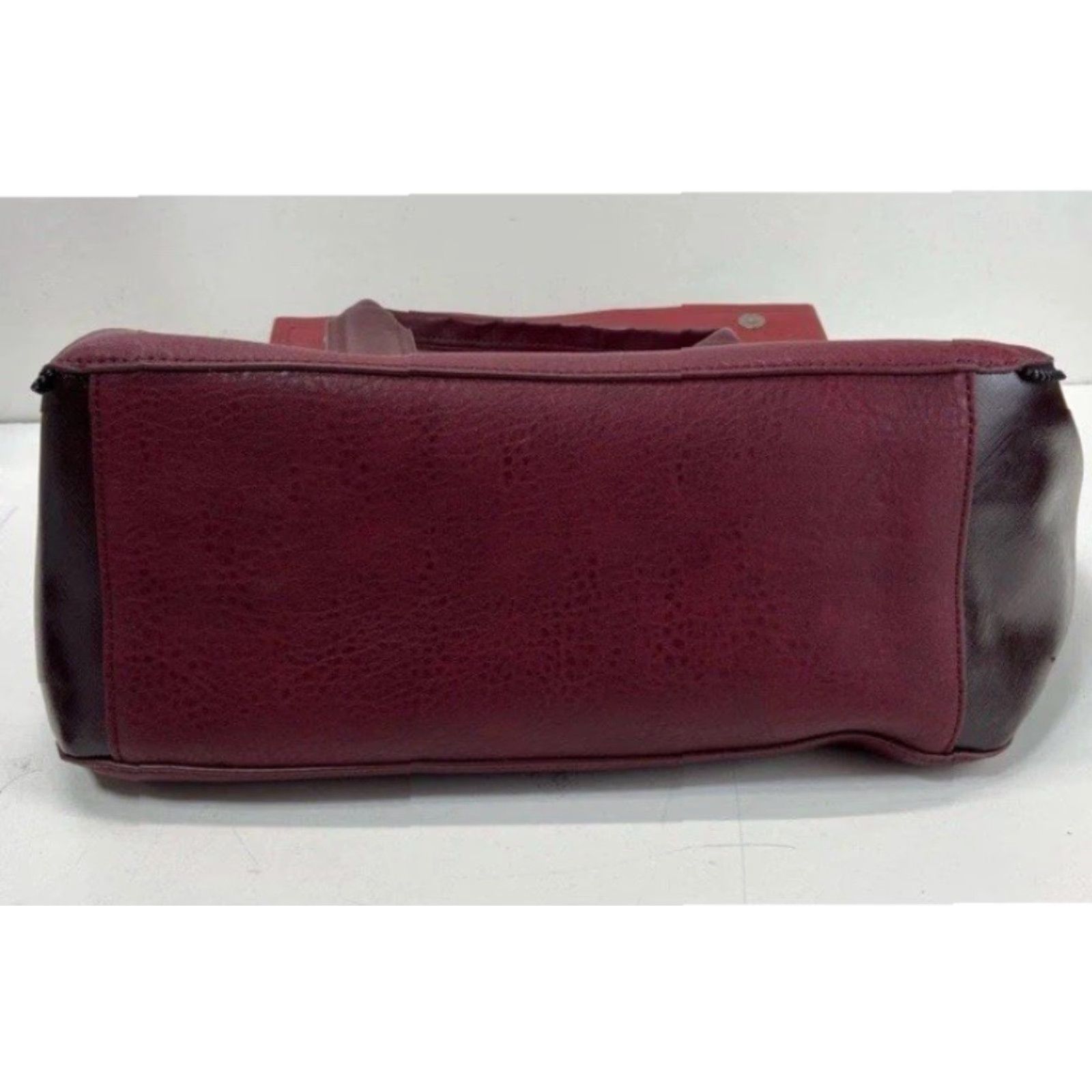 French Connection **DESIGNER Women’s French Connection Burgundy TwoTone Tote Purse** User: DESIGNER Women’s French Connection Burgundy TwoTone Tote Purse Size ONE SIZE - 4 Thumbnail