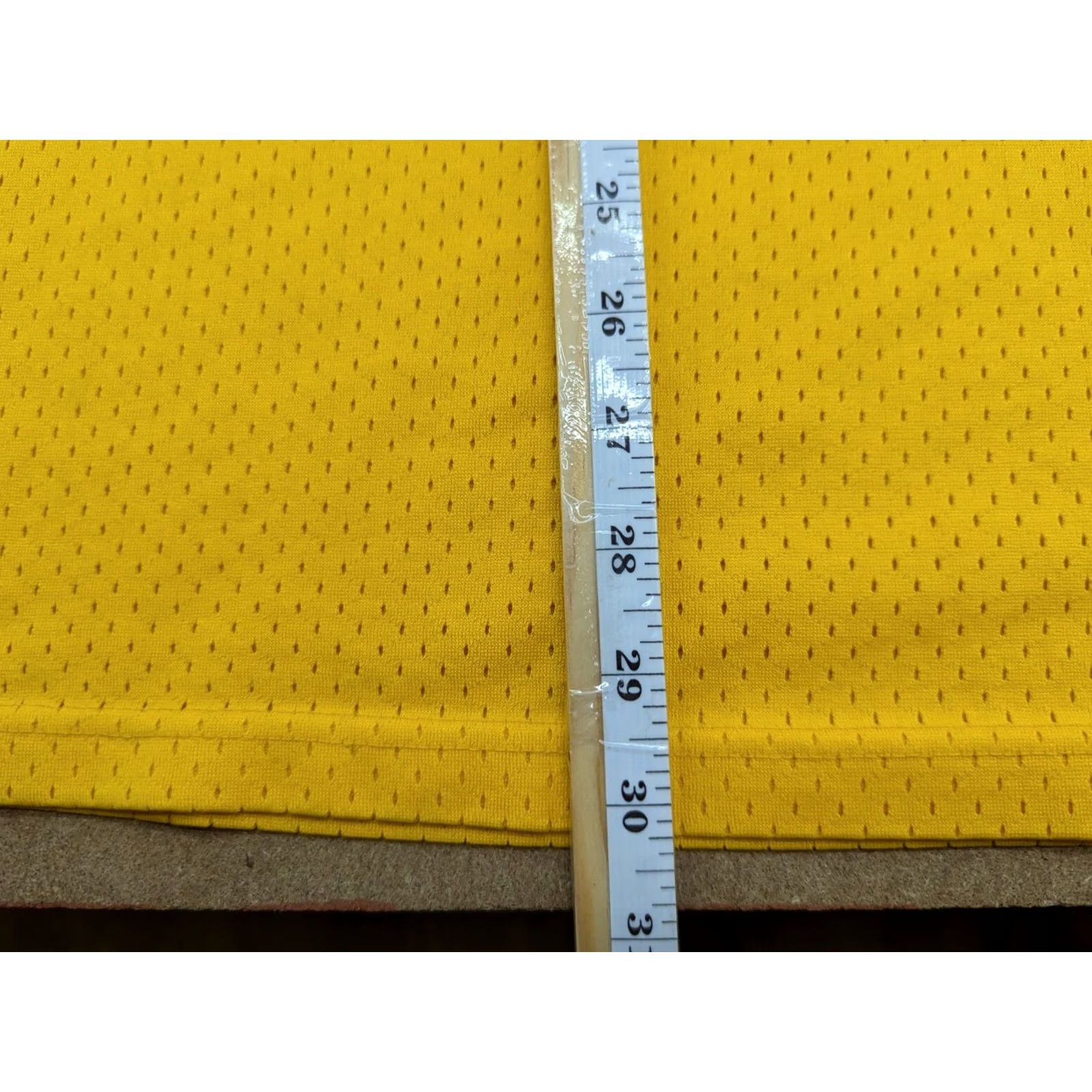 Champion VINTAGE Champion NBA KAREEM ABDUL-JABBAR HWC Basketball Jersey Los Angeles Lakers XL Shirt Men Yellow Size US XL / EU 56 / 4 - 6 Thumbnail