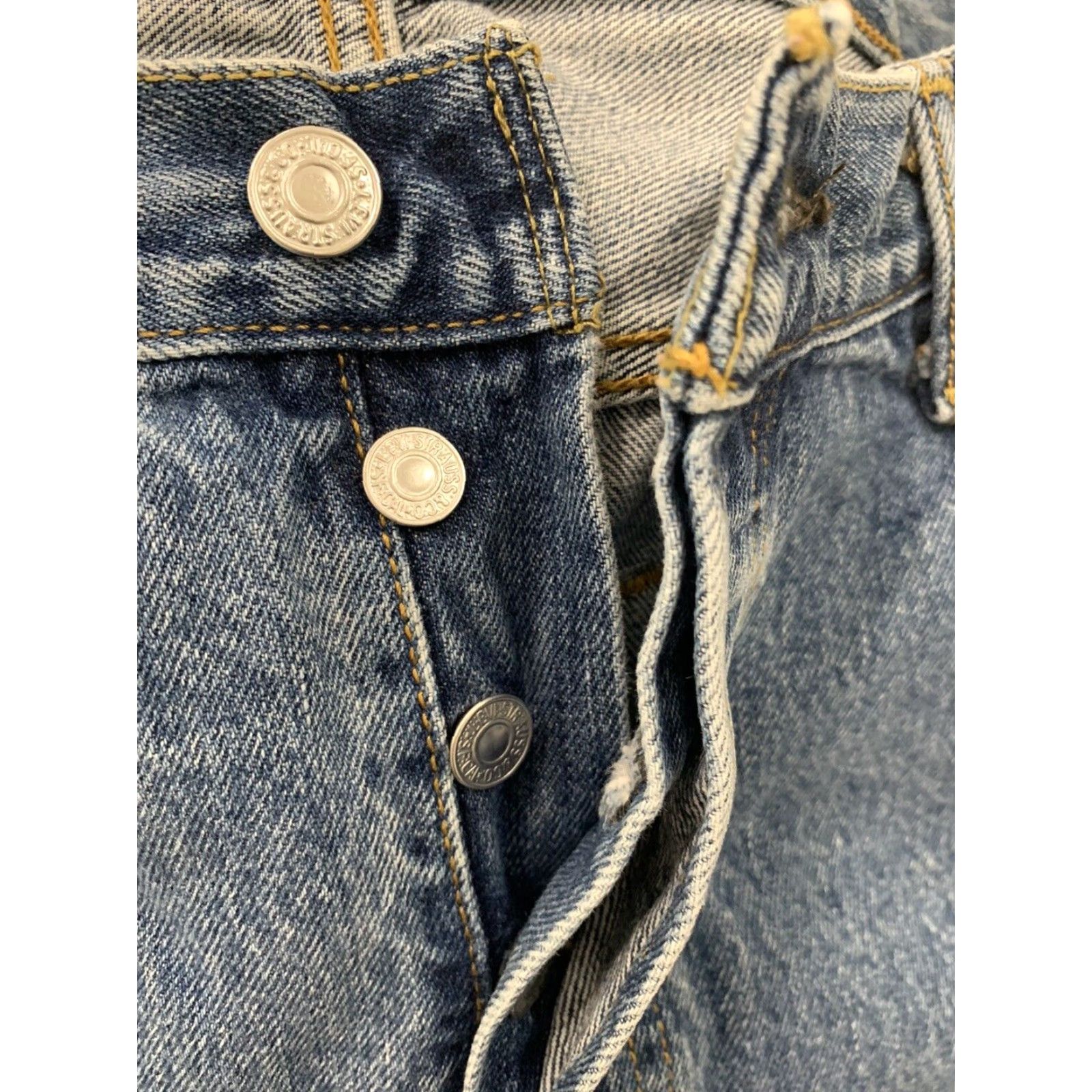 Levi's Men Levi’s 501 Jeans Vintage 90s Size 38 x 32 Button Fly Regular Inseam 32 Blue Denim Straight Size US 38 / EU 54 - 3 Thumbnail