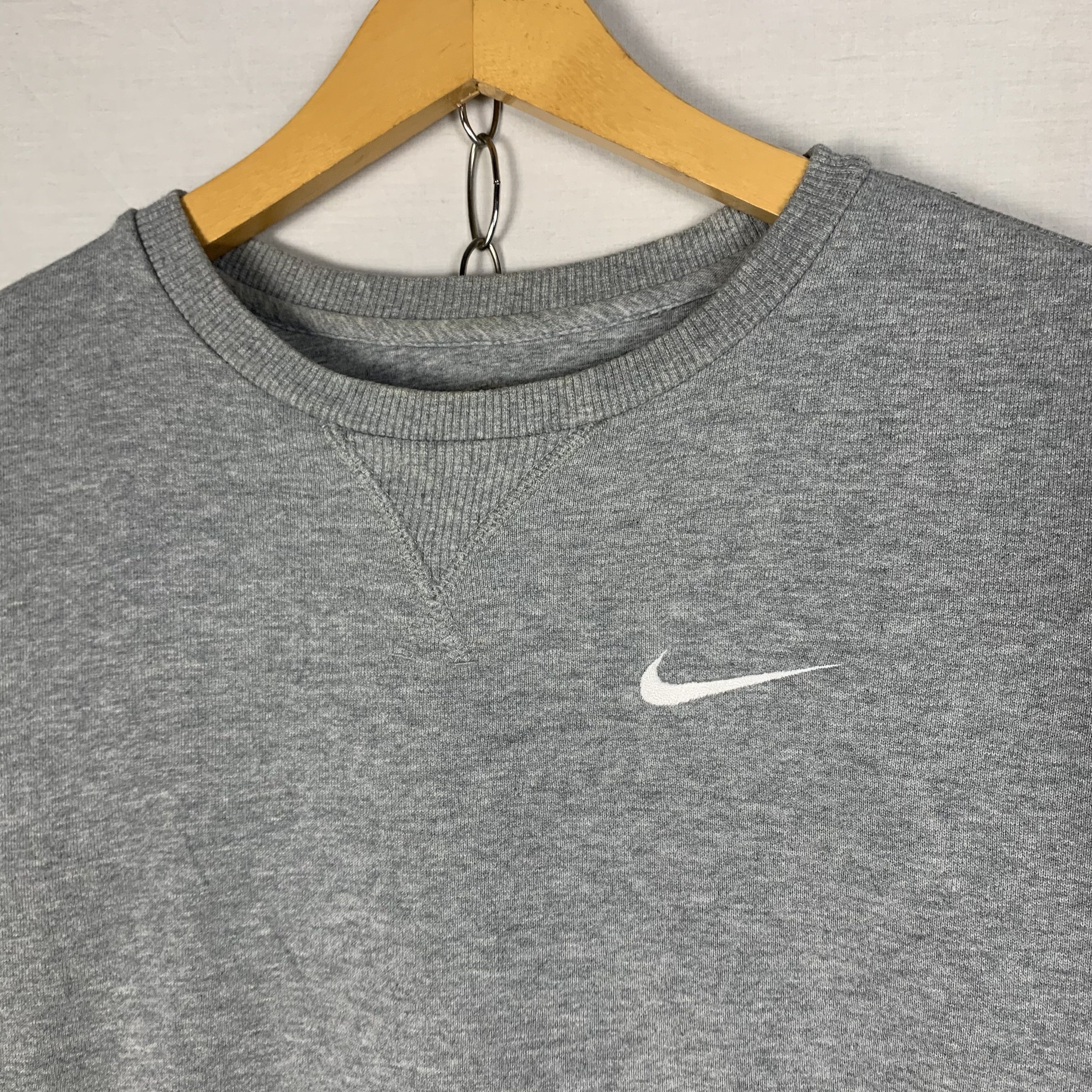 Nike Y2K Nike Swoosh Sweatshirt Crewneck Size US S / EU 44-46 / 1 - 2 Thumbnail