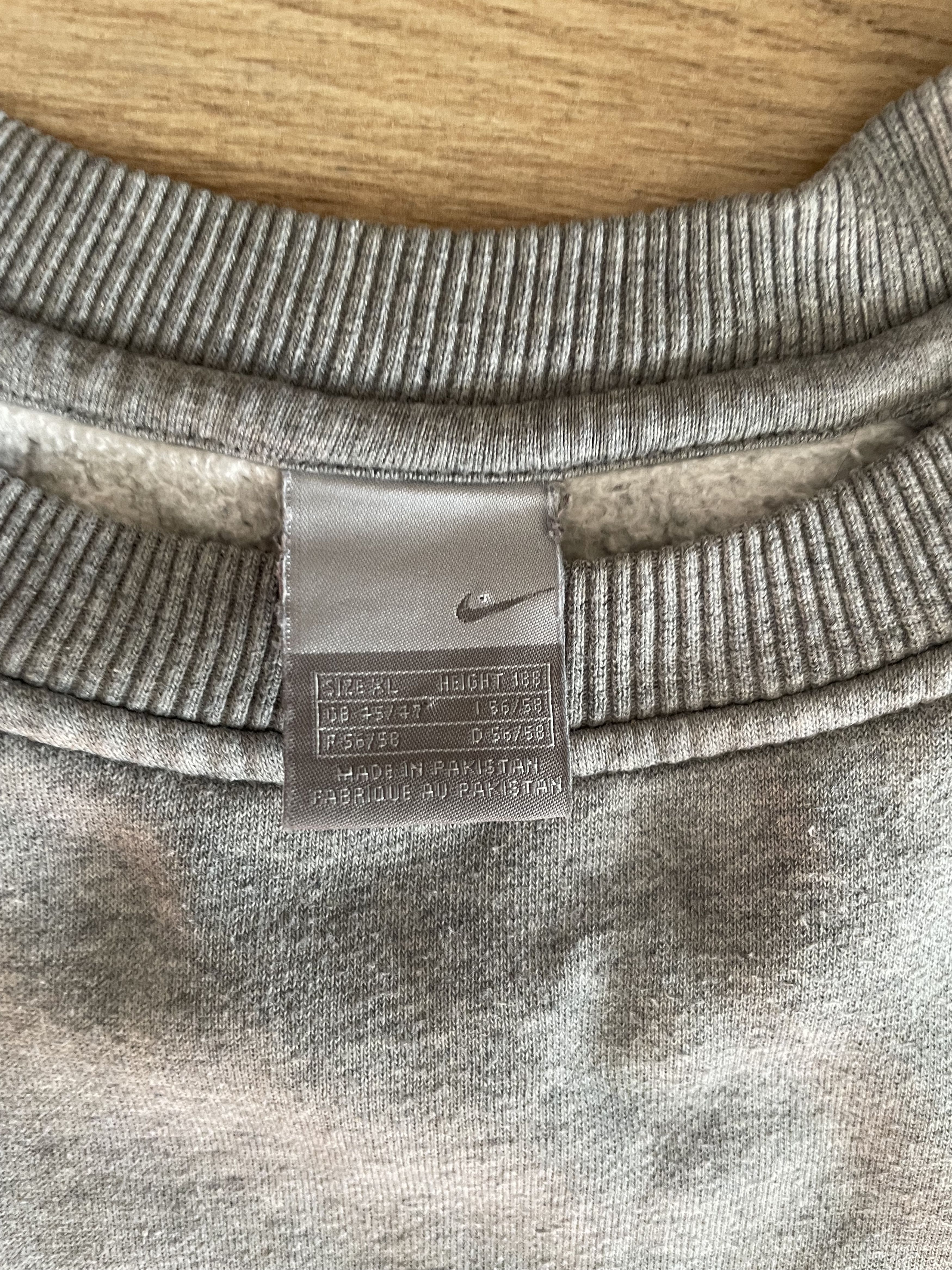 Nike VINTAGE NIKE LOGO CREWNECK Y2K RARE Size US XL / EU 56 / 4 - 2 Thumbnail